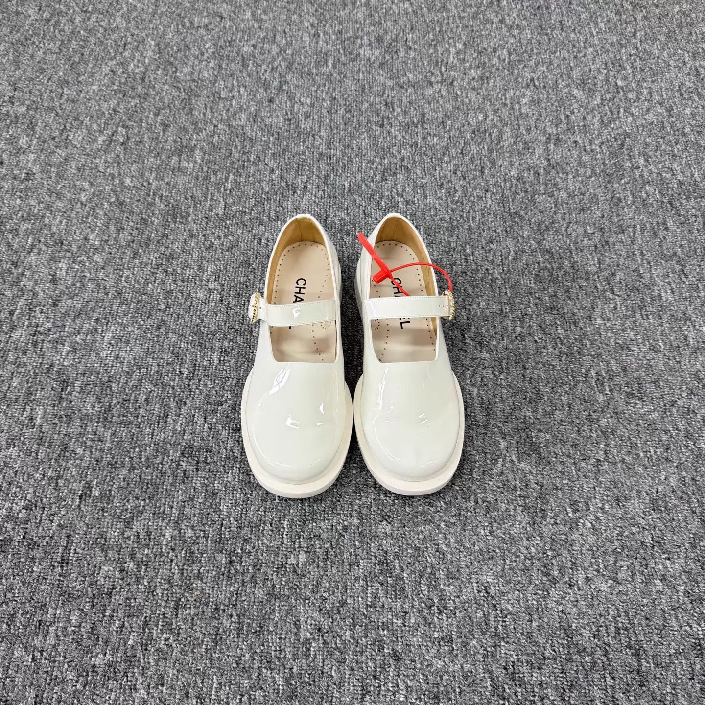 Chanel Chanel White Patent CC Logo Mary Jane Loafer 36.5 99 New Size US 6 / IT 36 - 2 Thumbnail