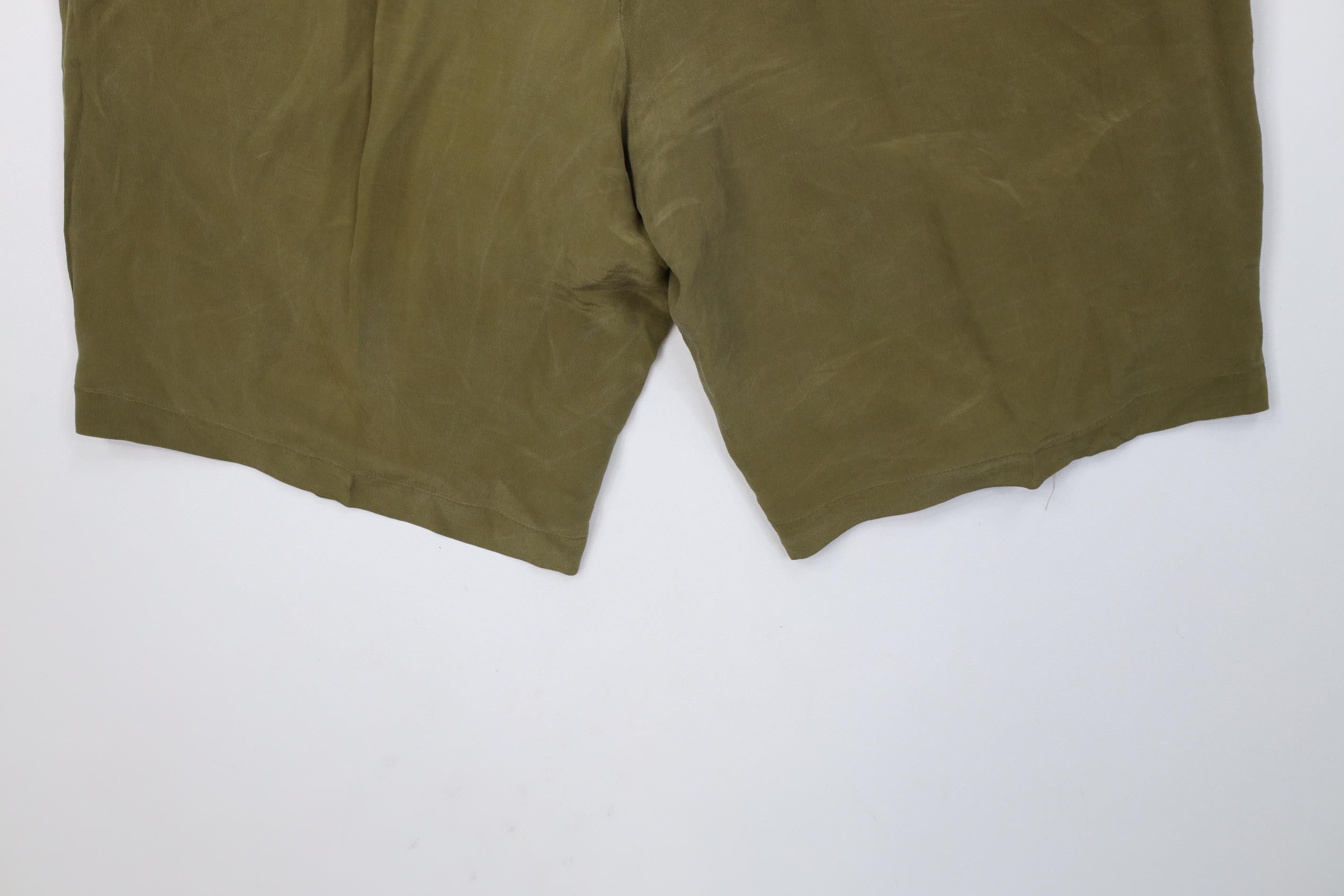 Vintage Vintage 90s Streetwear Above Knee Silk Pleated Shorts Green Size US 34 / EU 50 - 12 Thumbnail