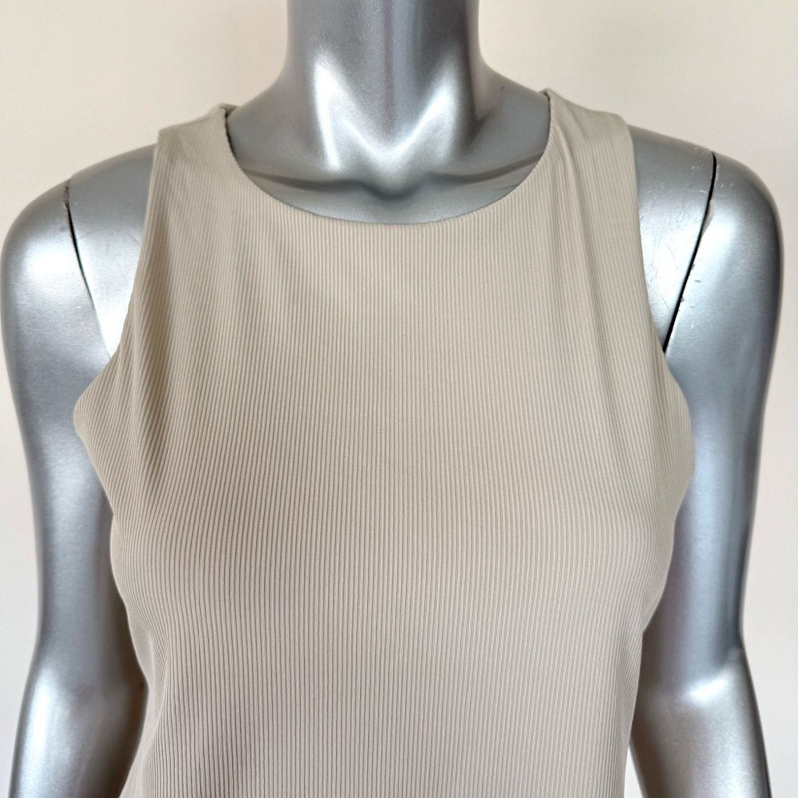 Other NEW!!! Tahari women tank top size M Size M / US 6-8 / IT 42-44 - 2 Thumbnail