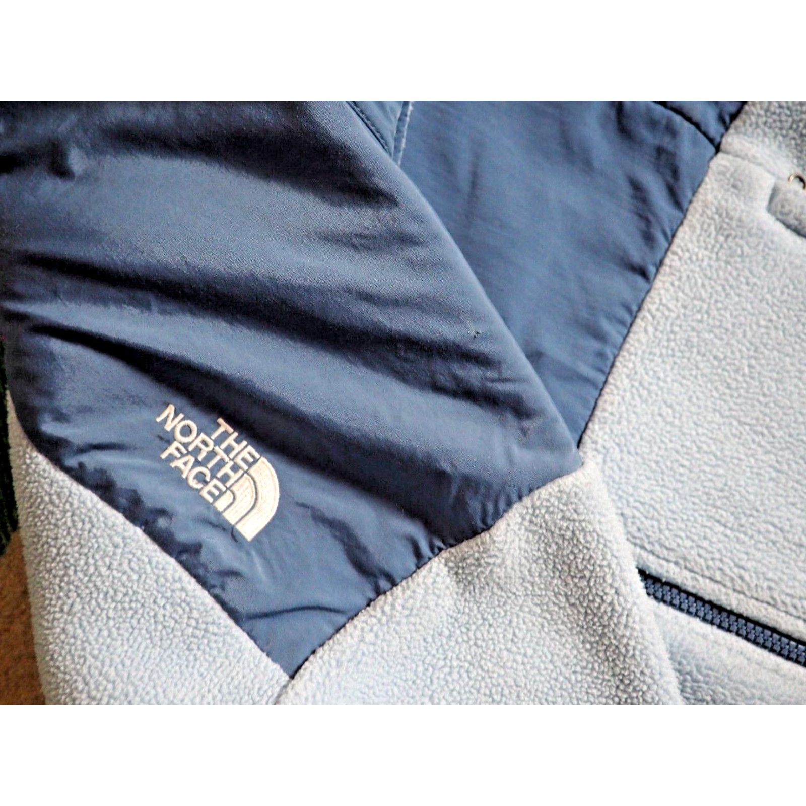 The North Face VINTAGE The North Face Denali Jacket Womens L Sky Blue Logo Nylon Fleece Outdoor Size L / US 10 / IT 46 - 6 Thumbnail