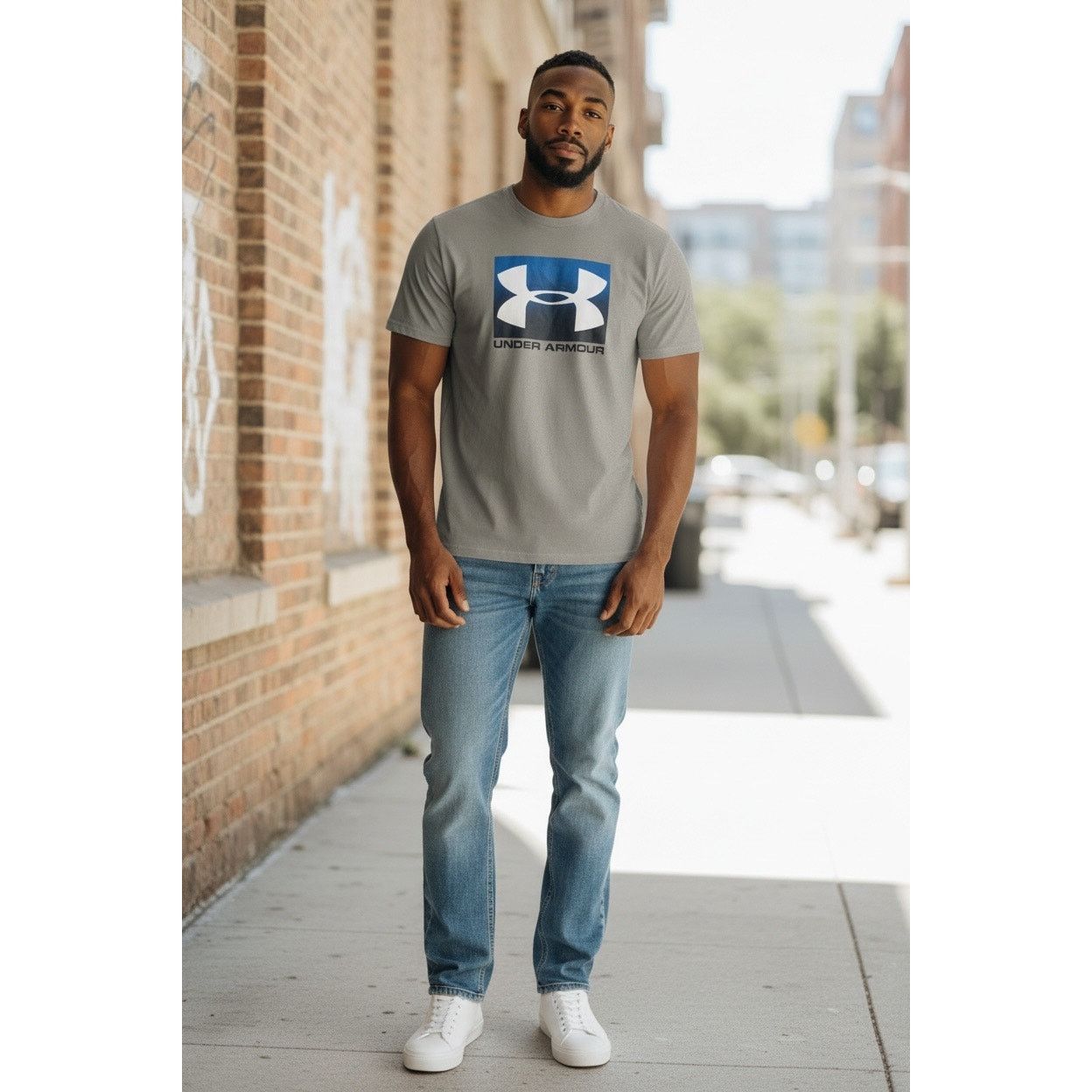 Under Armour Under Armour Men’s HeatGear Graphic T-Shirt – Size XL Size US XL / EU 56 / 4 - 2 Thumbnail