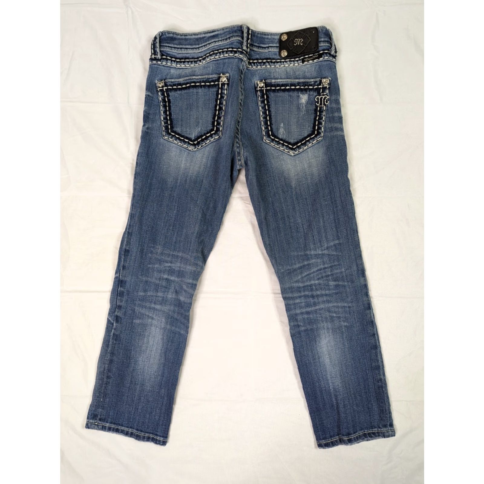Miss Me **Miss Me Women's Distressed Capri Jeans Sz 26 Blue** User: Miss Me Women's Distressed Capri Jeans Sz 26 Blue Size 26" / US 2 / IT 38 - 2 Thumbnail