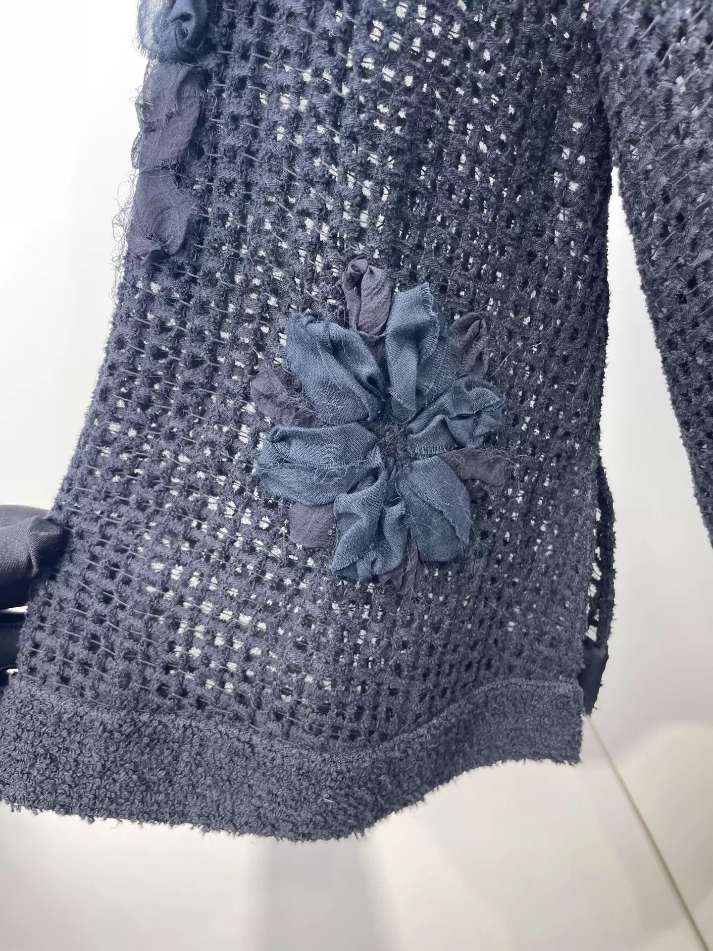 Chanel Chanel Black Floral Cutout Cardigan Women's 36 97N Size XS / US 0-2 / IT 36-38 - 5 Thumbnail