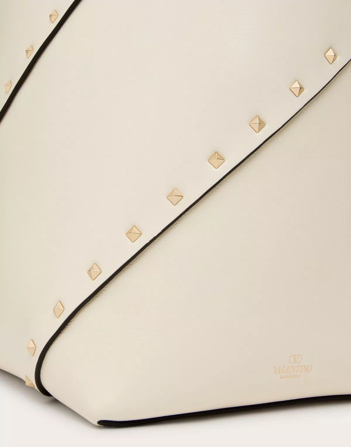 Valentino oc11z0725 Size:OS/ Wispy Shopping Bag In Calfskin in White Size ONE SIZE - 7 Thumbnail