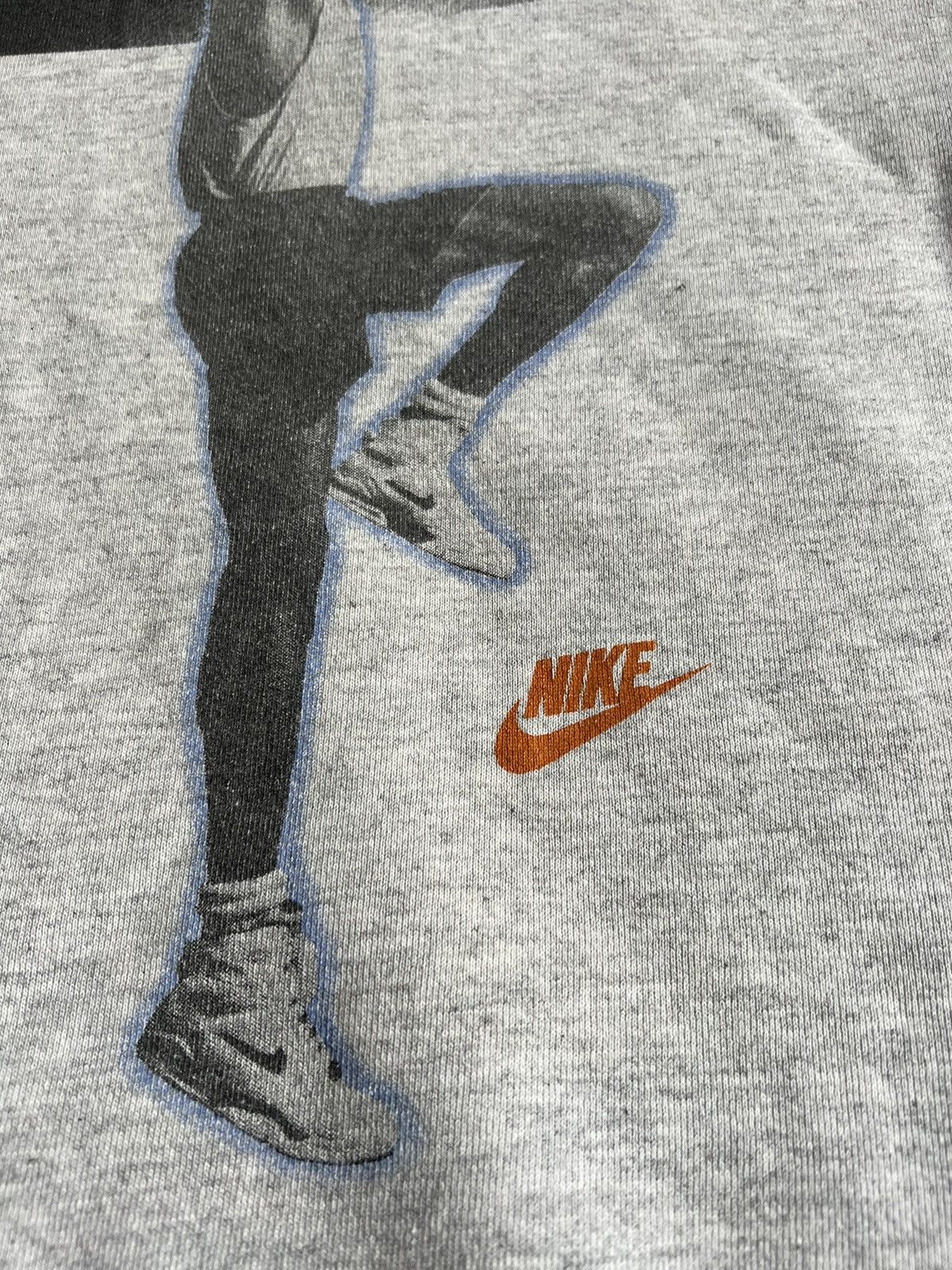 Nike Vintage Nike Mr Robinson Crewneck 90s VERY RARE Size US L / EU 52-54 / 3 - 4 Thumbnail