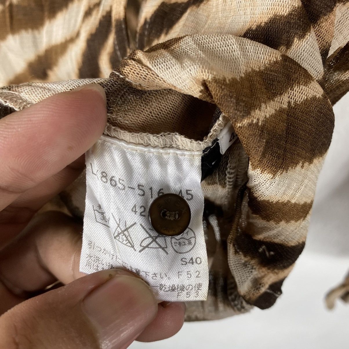 Krizia Uomo EVEX by Krizia Uomo Tiger Stripes Print Button Up Shirt Size M / US 6-8 / IT 42-44 - 10 Thumbnail