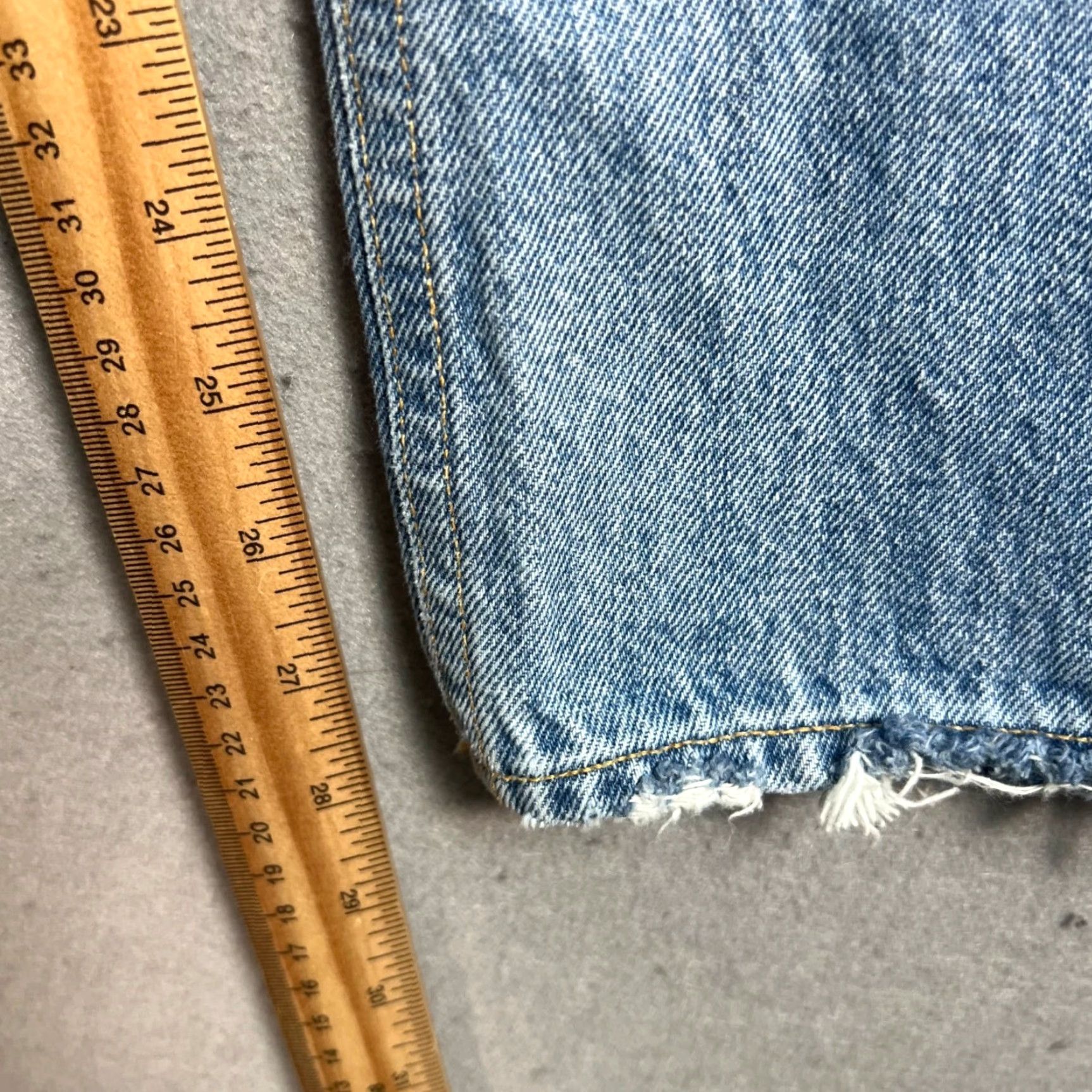 Agolde AGOLDE 90s Jeans Distressed High-Rise Relaxed Fit 100% Cotton Light Blue Size 25 Womens Jeans 90s Theme Vintage Distressed 5-Pocket Blue Size 42" / US 20 - 7 Thumbnail
