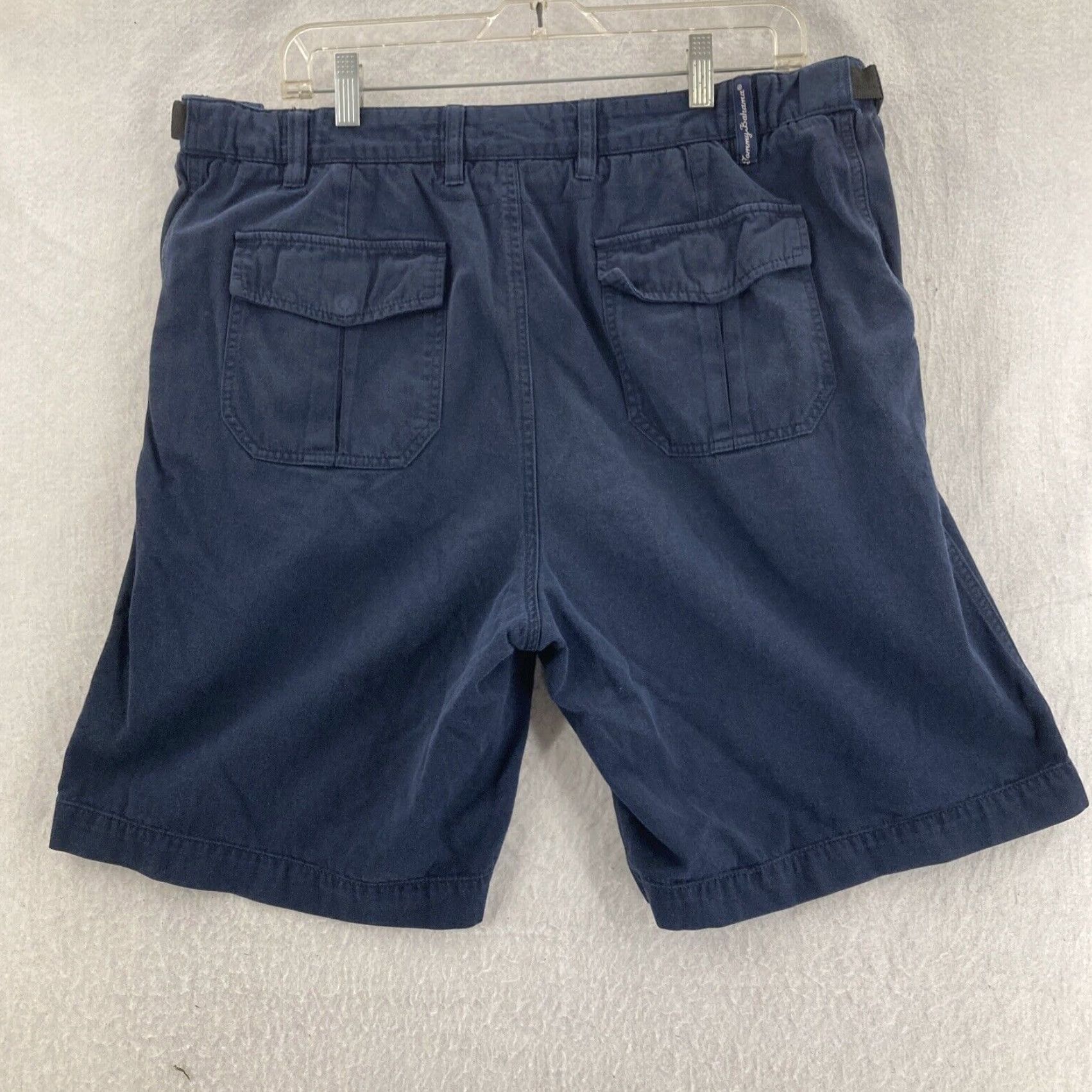 Tommy Bahama Tommy Bahama Shorts Mens 36 Chino Rayon Blend White Cotton Blend Flat Front Regular Rise 10-12in Inseam 9in Casual Outdoor" Size US 36 / EU 52 - 2 Thumbnail