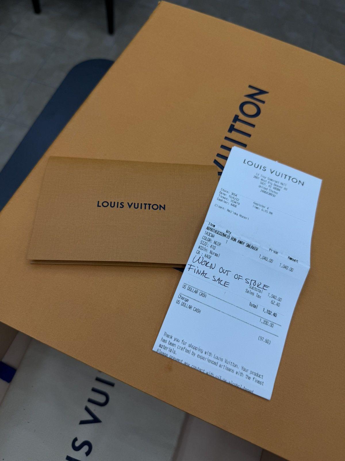 Louis Vuitton Louis Vuitton Run Away Sneaker Black Brown Monogram Size US 8 / EU 41 - 21 Thumbnail