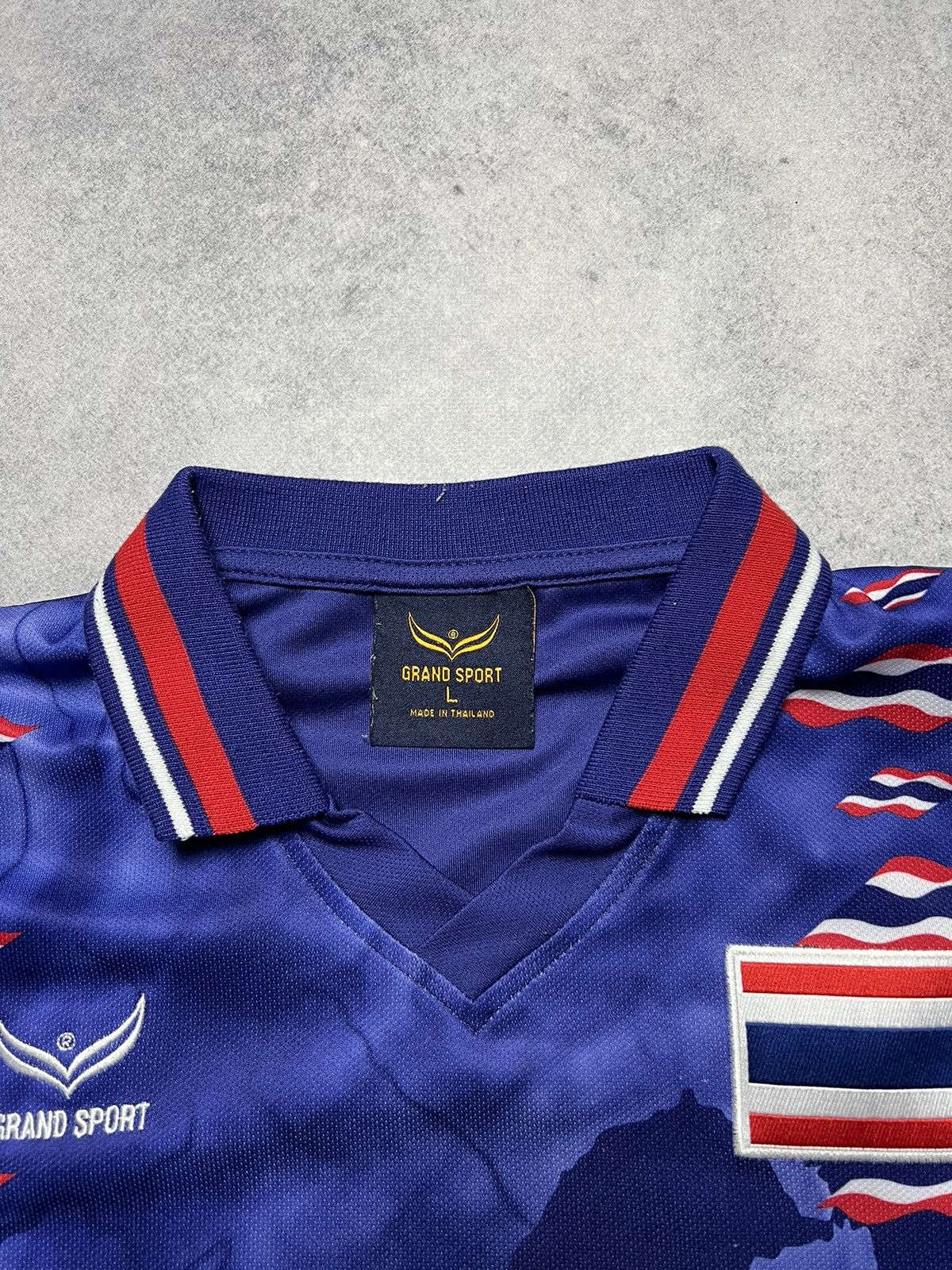 Vintage Vintage Thailand National Team Blockcore Style Soccer Jersey Size US L / EU 52-54 / 3 - 5 Thumbnail