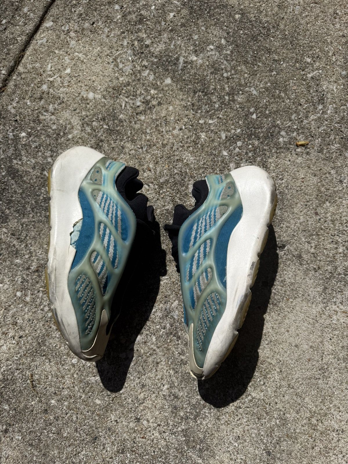 Yeezy Adidas Yeezy Distressed 700 V3 'Arzareth' Size US 7 / EU 40 - 1 Thumbnail