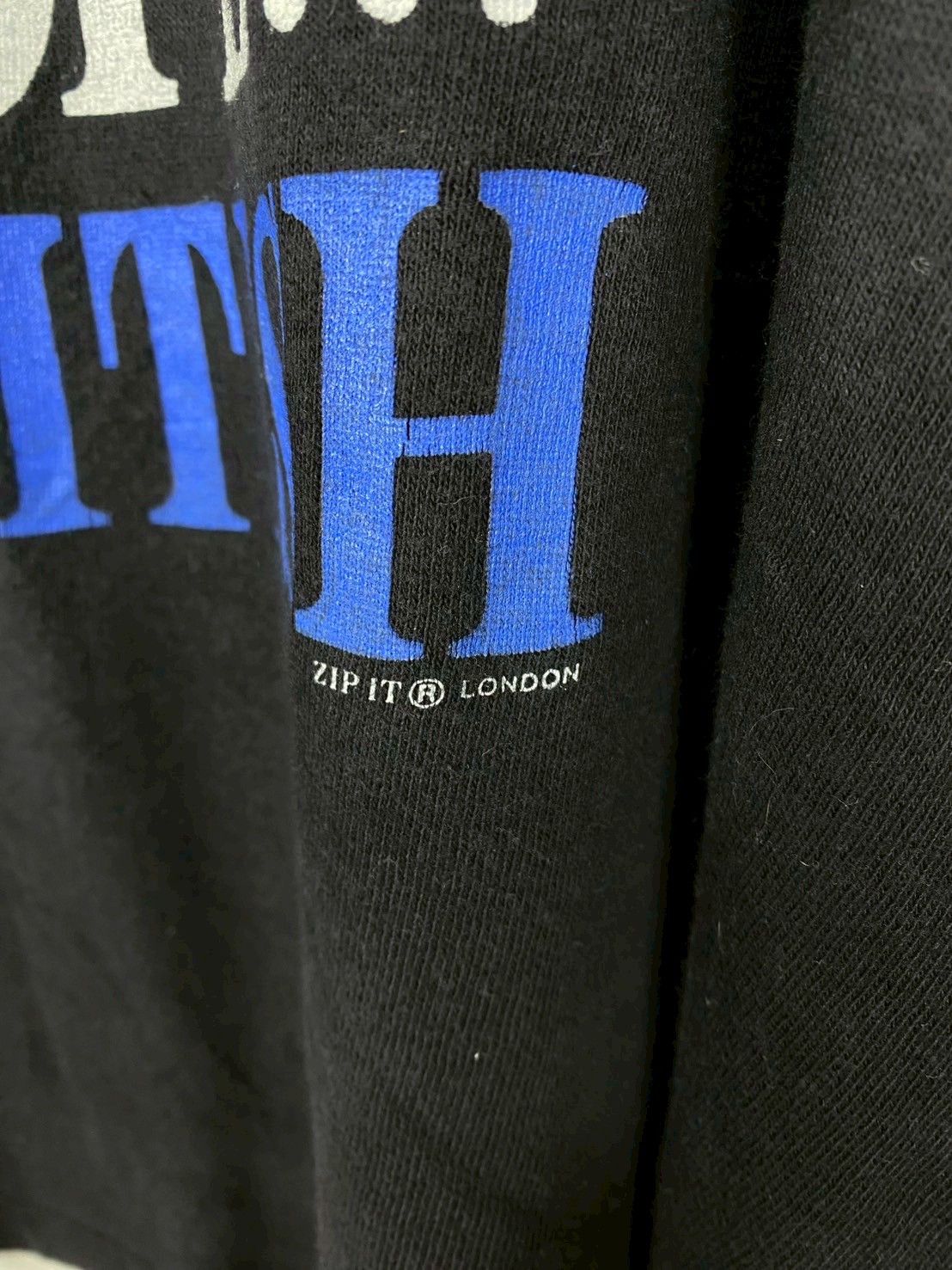 Vintage Vintage Zip It London No Surrender T-Shirts DO1256 Size US XL / EU 56 / 4 - 4 Thumbnail