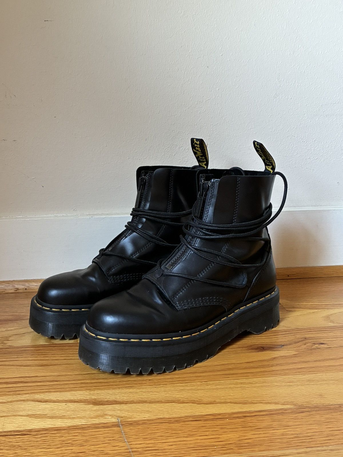 Dr. Martens Dr. Martens Jarrick Ii Laced Leather Platform Boots Size US 10 / EU 43 - 1 Thumbnail