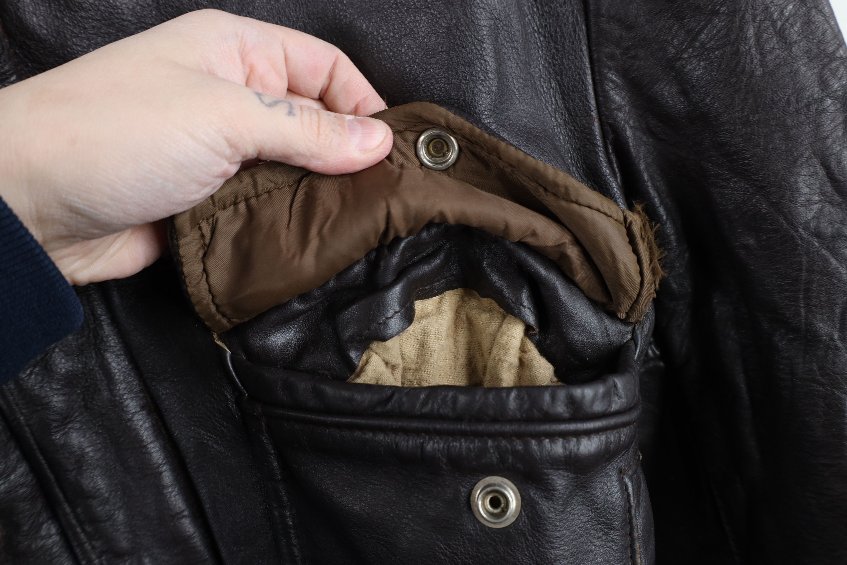 Cooper × Vintage Vintage 60s 70s Cooper Leather Flight Bomber Jacket USA Size US L / EU 52-54 / 3 - 8 Thumbnail
