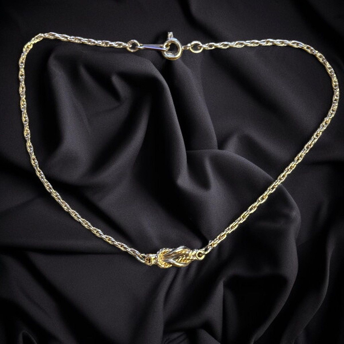 Vintage Vintage Avon gold sailors knot chain anklet Size ONE SIZE - 1 Thumbnail