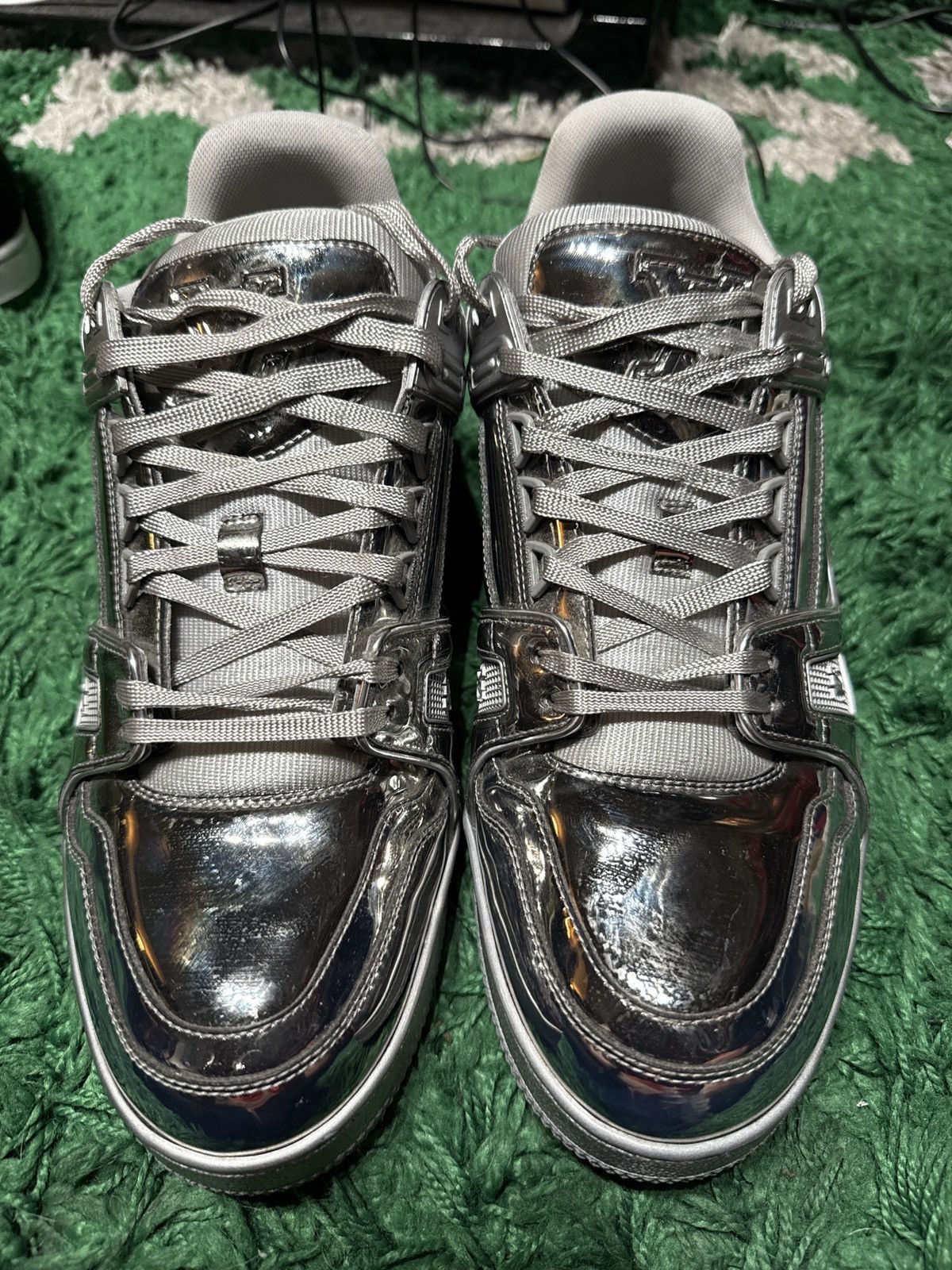 Louis Vuitton LOUIS VUITTON Silver Mirror Trainer Virgil Abloh Sz 8.5LV Size US 8.5 / EU 41-42 - 3 Thumbnail