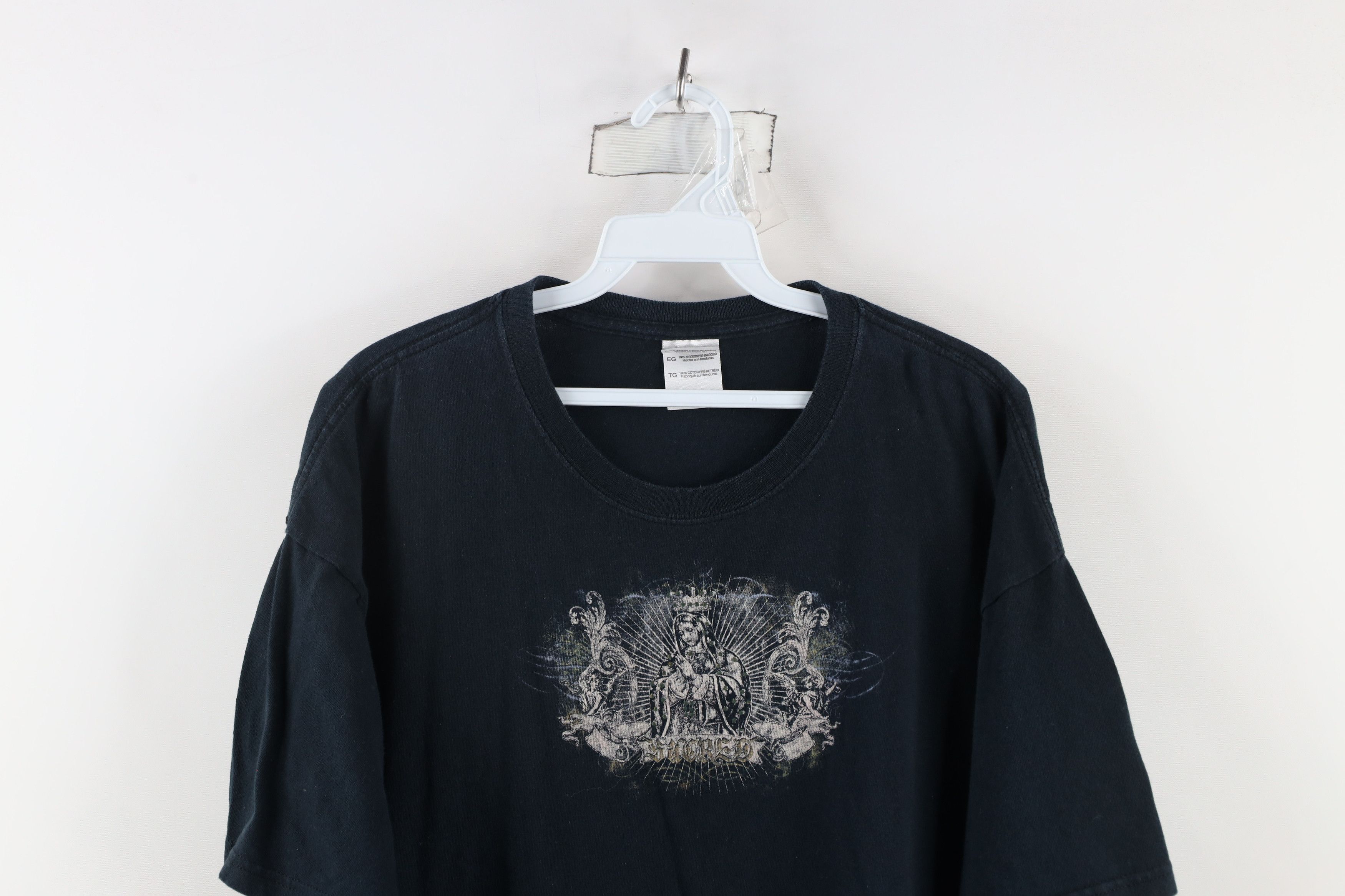 Vintage Vintage Streetwear Mary Angels Rose Flower UFC MMA T-Shirt Size US XL / EU 56 / 4 - 2 Thumbnail