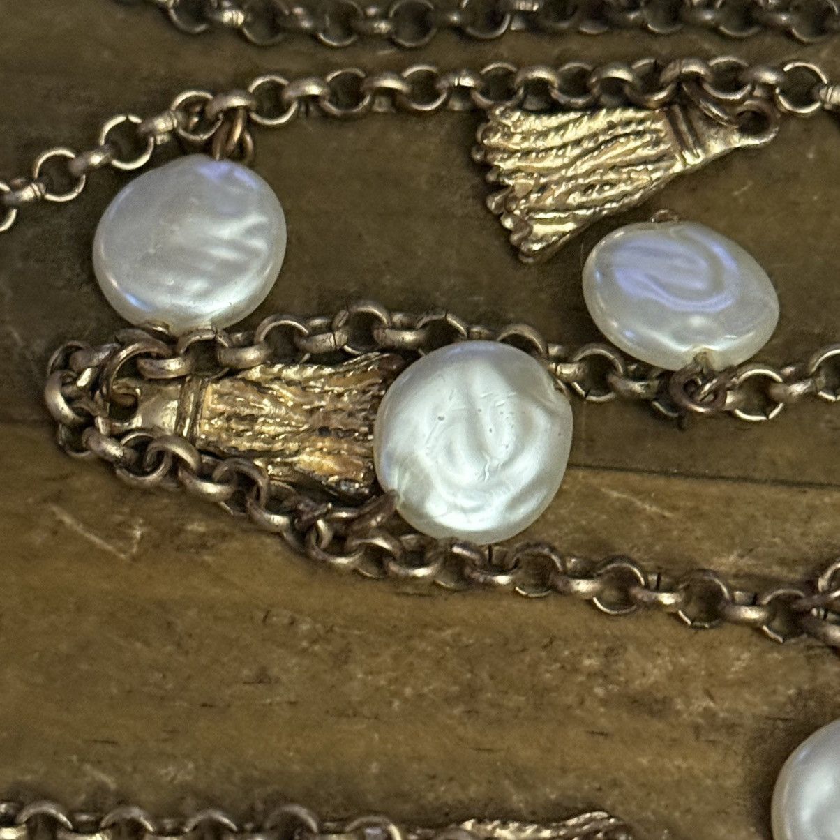 Other Fornash long gold tone pearl and tassel charm necklace Size ONE SIZE - 4 Thumbnail