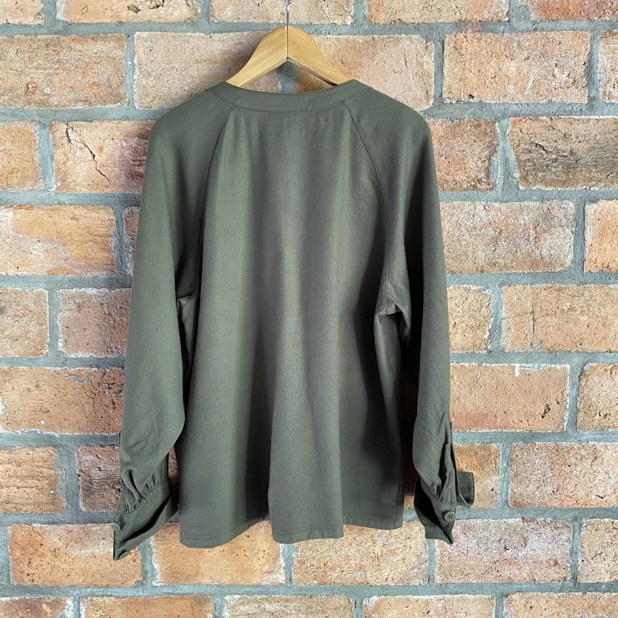 Karl Lagerfeld Karl Lagerfeld Khaki Asymmetrical Button Shirt Size M / US 6-8 / IT 42-44 - 3 Thumbnail