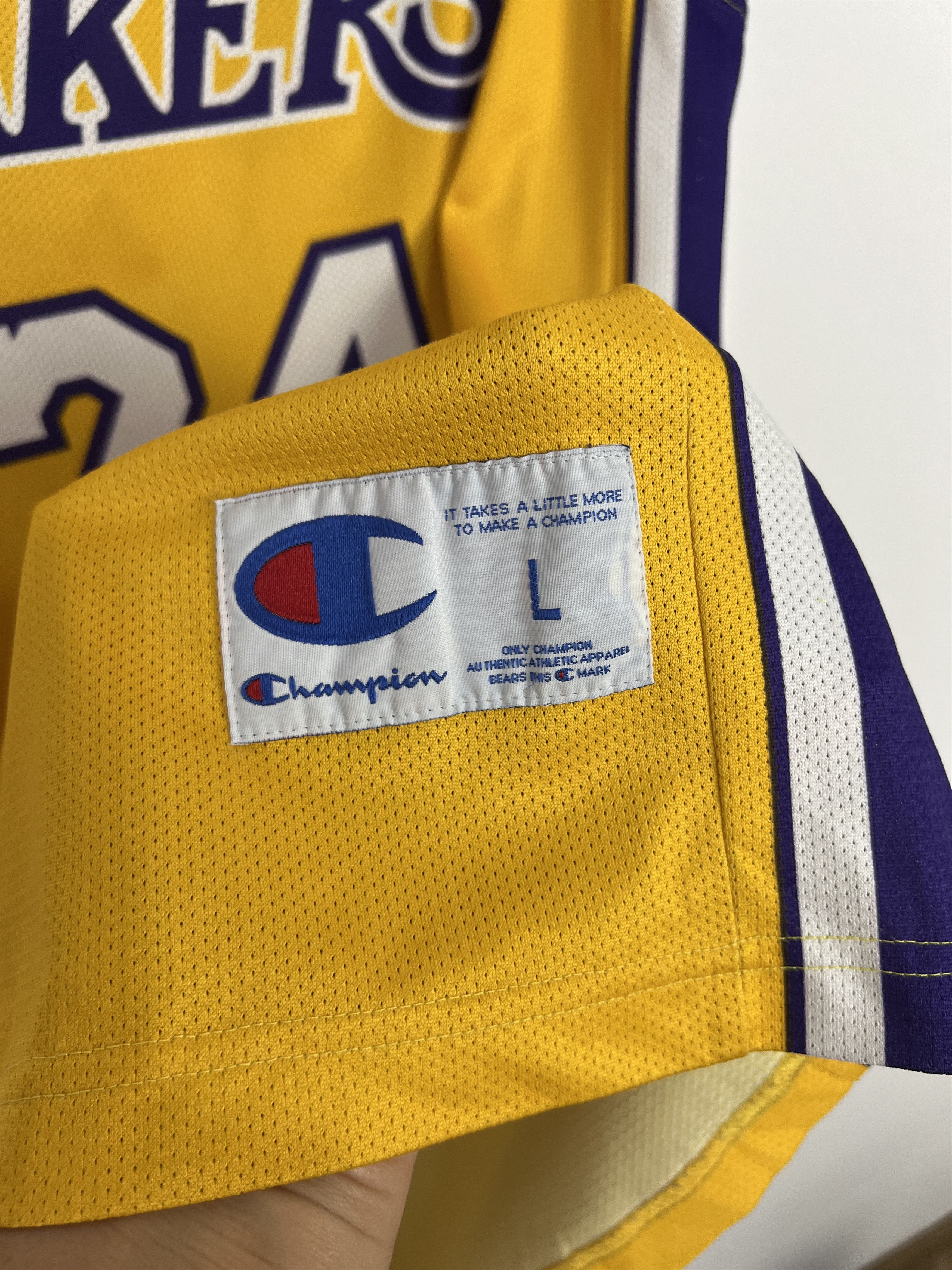 Champion Vintage 90's Champion Los Angeles Lakers #24 Bryant Jersey Size US L / EU 52-54 / 3 - 4 Thumbnail