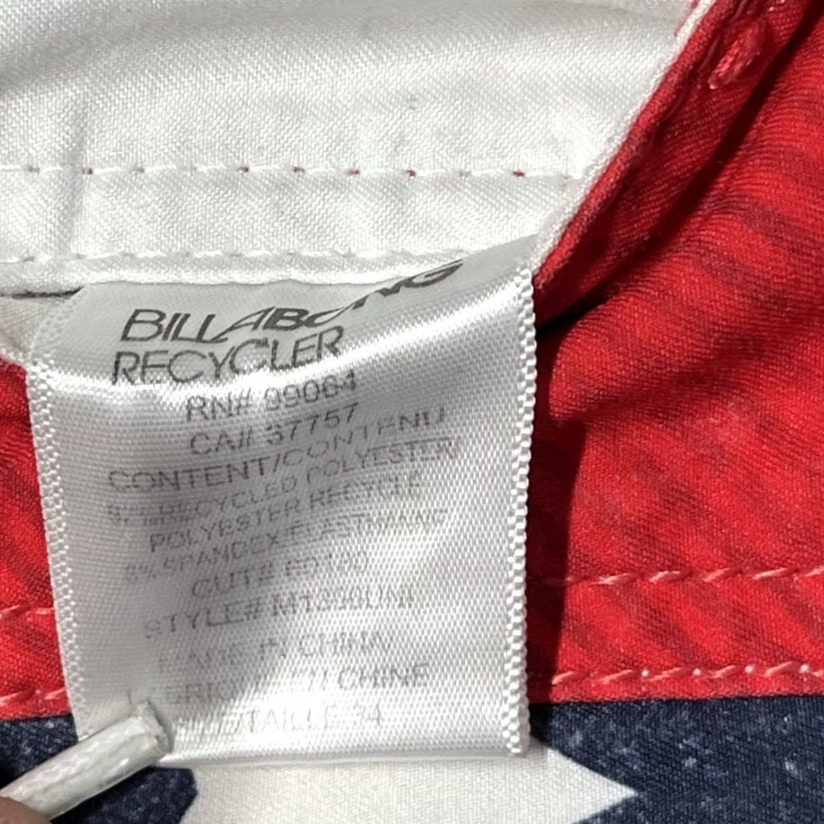 Billabong Billabong Board Shorts Mens 34 Red White Blue USA American Flag Surf Swim Trunks Size US 34 / EU 50 - 2 Thumbnail