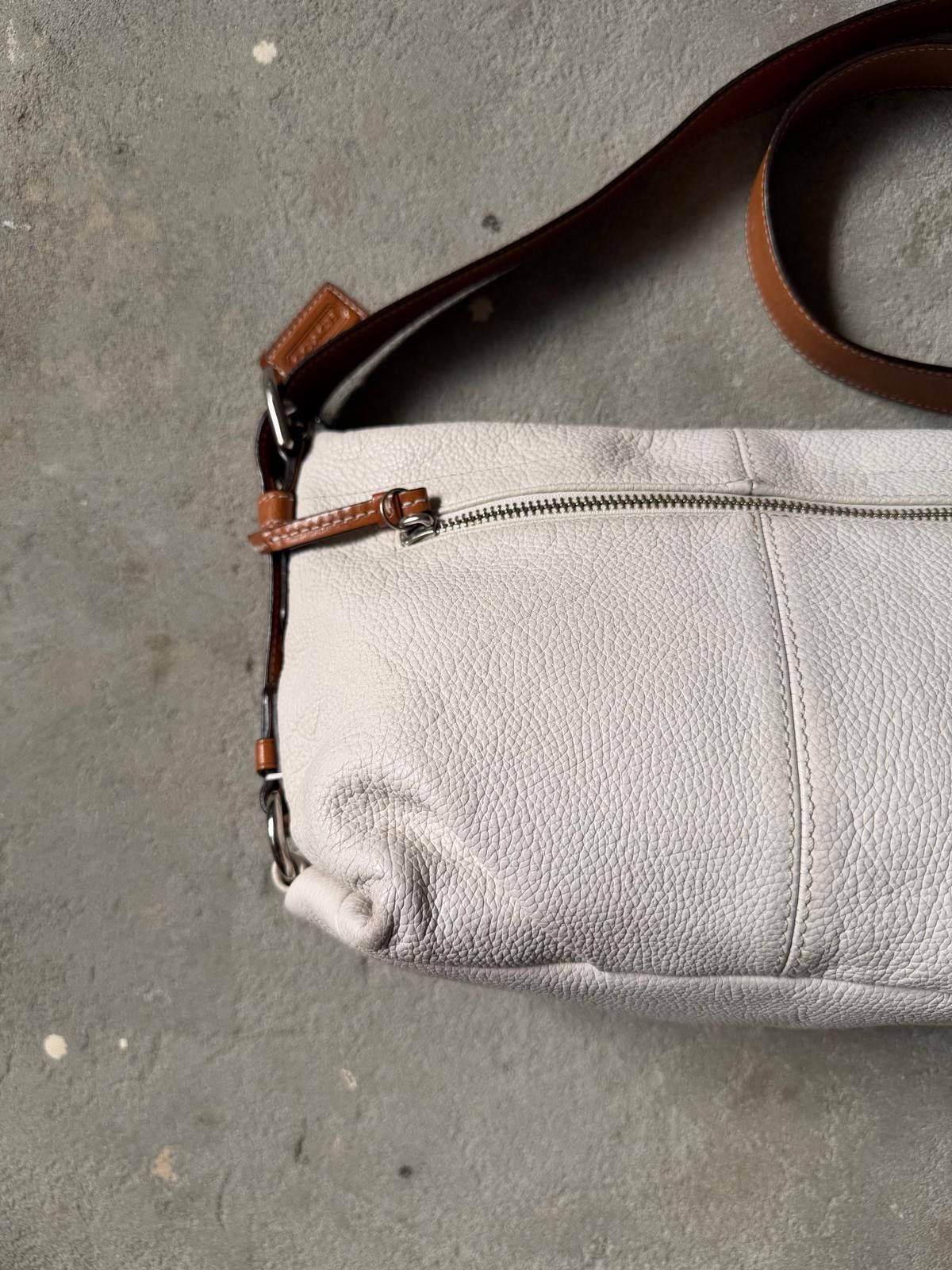 Coach Coach 2Way Pebbled Leather Soho Shoulder Bag White Size ONE SIZE - 7 Thumbnail