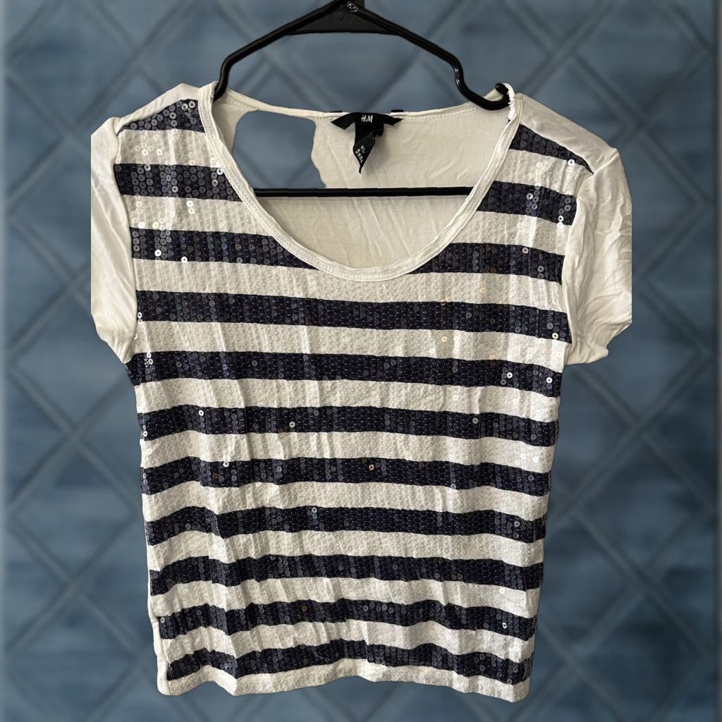 H&M H&M Sequin Striped Short Sleeve Blouse Size XS Blue Womens Size XS / US 0-2 / IT 36-38 - 1 Thumbnail