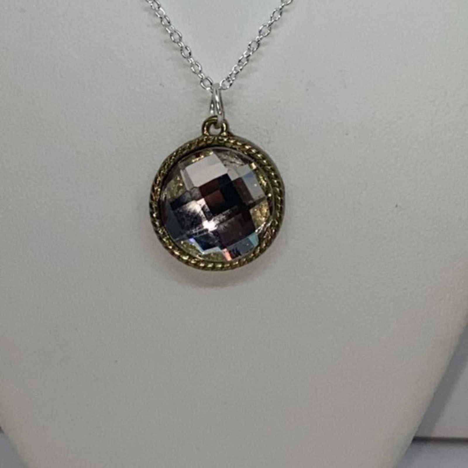 Handmade Silver-Tone Clear Textured Rhinestone Necklace Size ONE SIZE - 2 Thumbnail