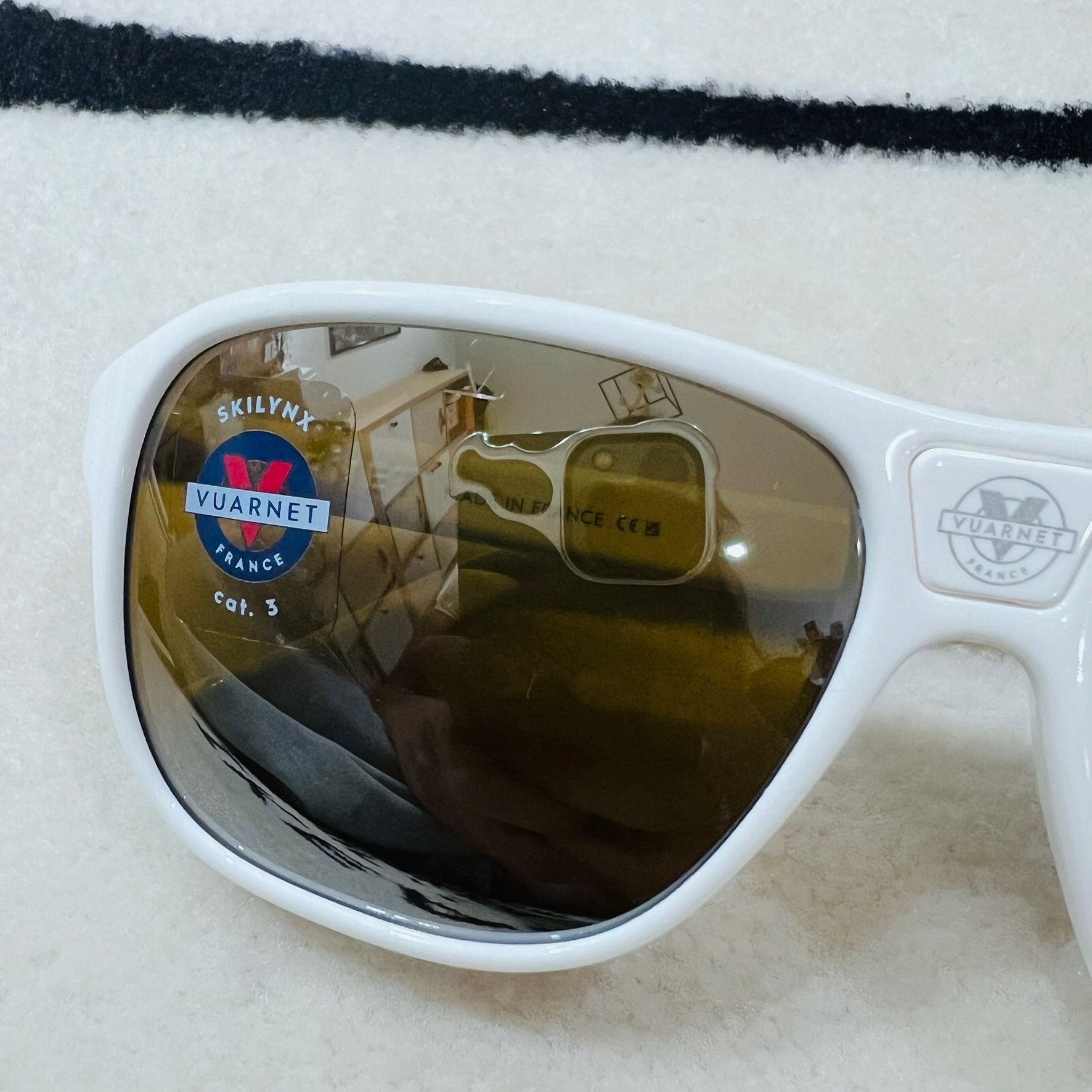 Vuarnet Vuarnet Skilynx Lens White Frame Gradient Gold Sunglasses Size ONE SIZE - 9 Thumbnail