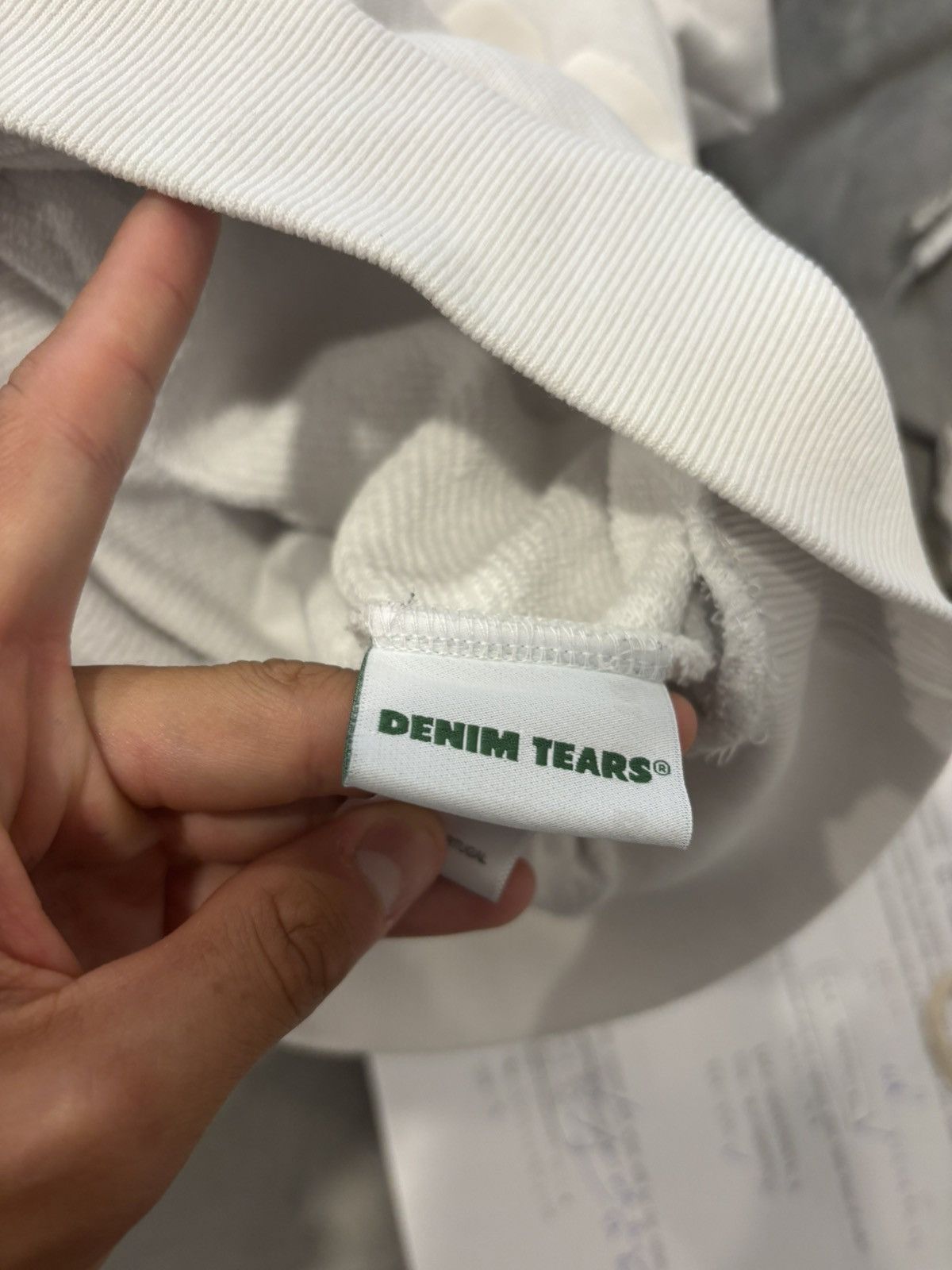 DENIM TEARS Denim Tears Mono Cotton Wreath Sweatshirt ‘White’ Size US M / EU 48-50 / 2 - 10 Thumbnail