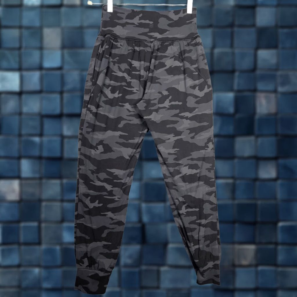 Athleta Athleta Salutation Camo High Rise Activewear Jogger Women's Size S Size 28" / US 6 / IT 42 - 1 Thumbnail