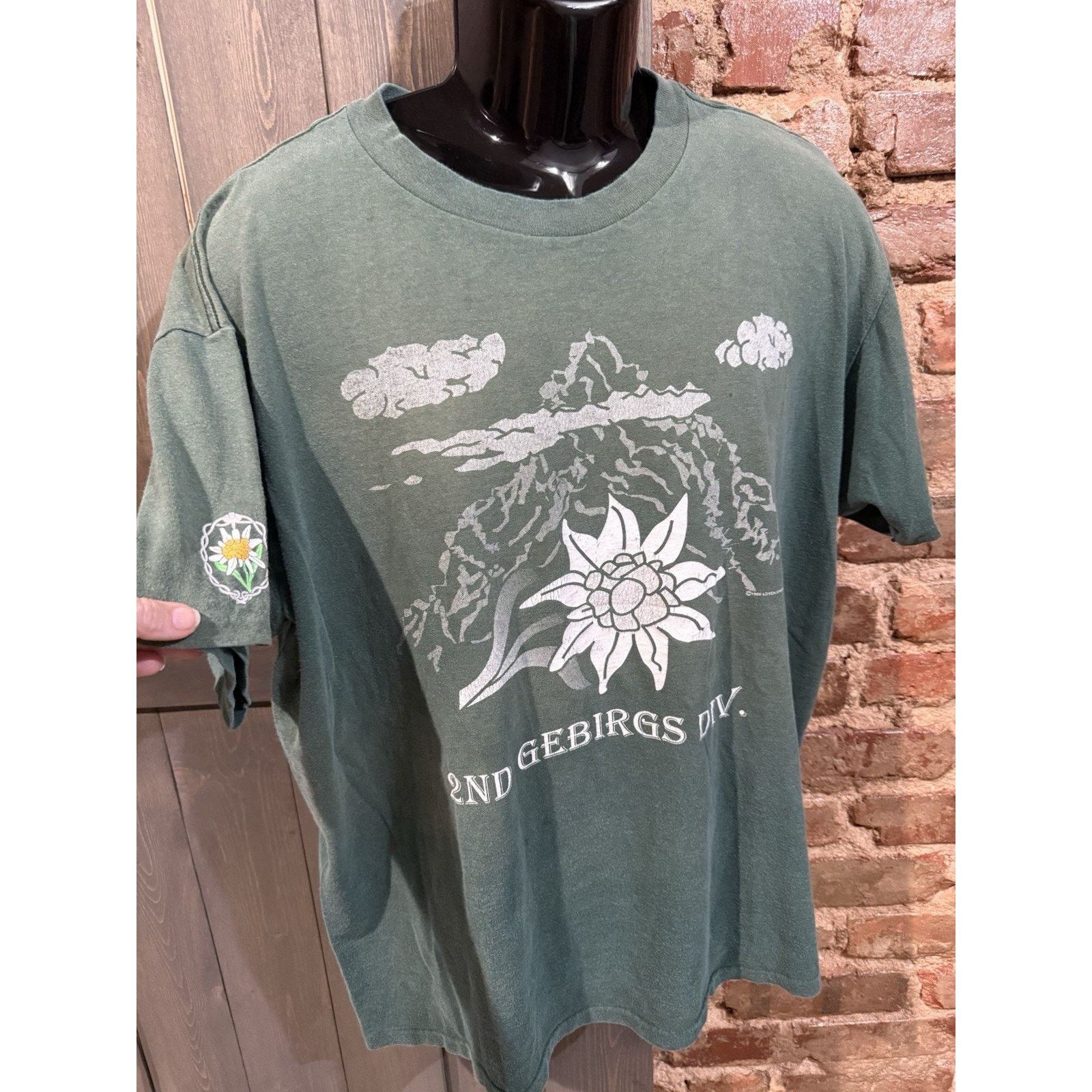 Other Vintage 1995 Gebirgsjäger 2nd Div WWII History Tee Oneita XL Size US XL / EU 56 / 4 - 9 Thumbnail
