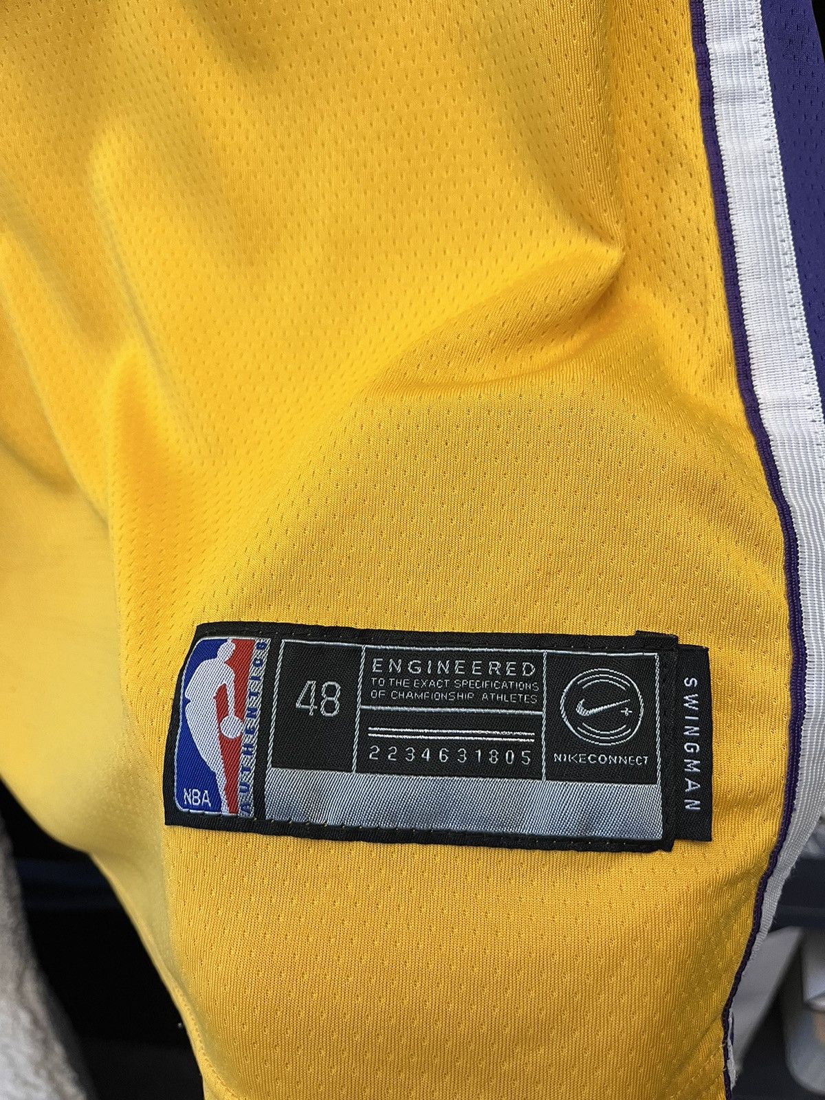 NBA Nike NBA Lakers #23 James Jersey Size US M / EU 48-50 / 2 - 3 Thumbnail