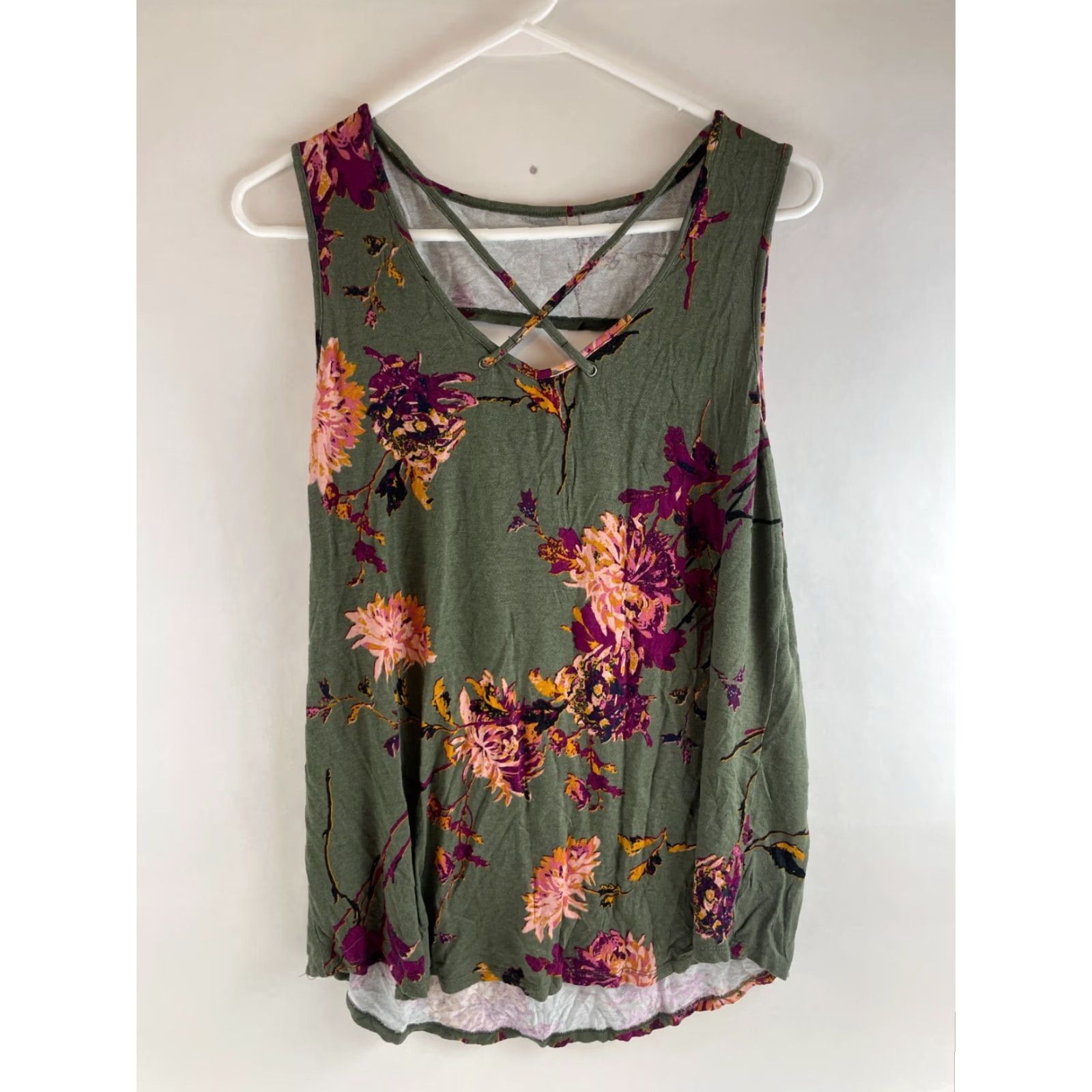 Vintage Maurices Shirt Women's Large Green Floral Back Cut Out Sleeveless Criss Cross V-Neck Size L / US 10 / IT 46 - 2 Thumbnail