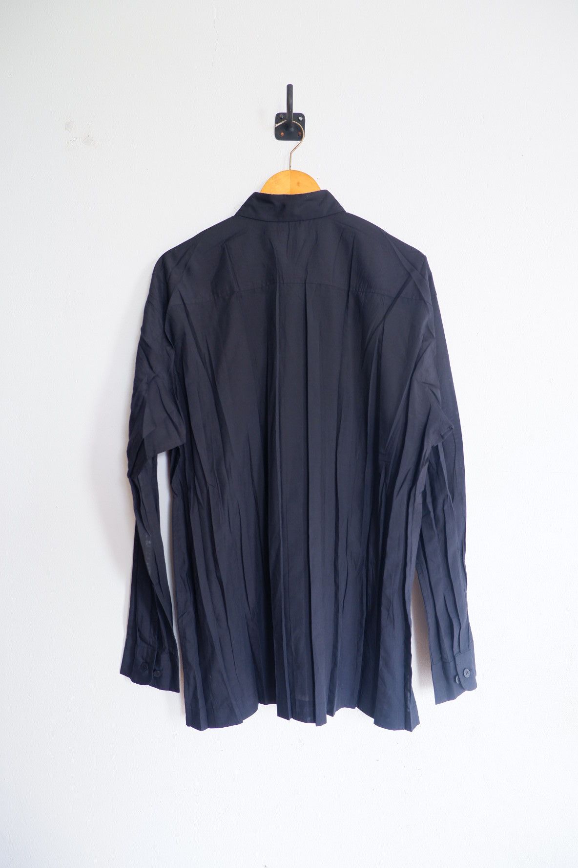 Issey Miyake Issey Miyake Men Edge Pleated Luster Shirts Size US XL / EU 56 / 4 - 3 Thumbnail