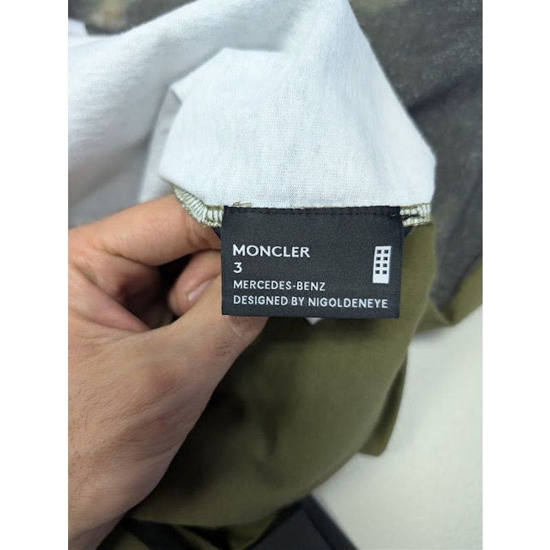 Moncler o1rshd1 Graphic Print Short Sleeve T-Shirt in Green / Khaki Size US L / EU 52-54 / 3 - 16 Thumbnail