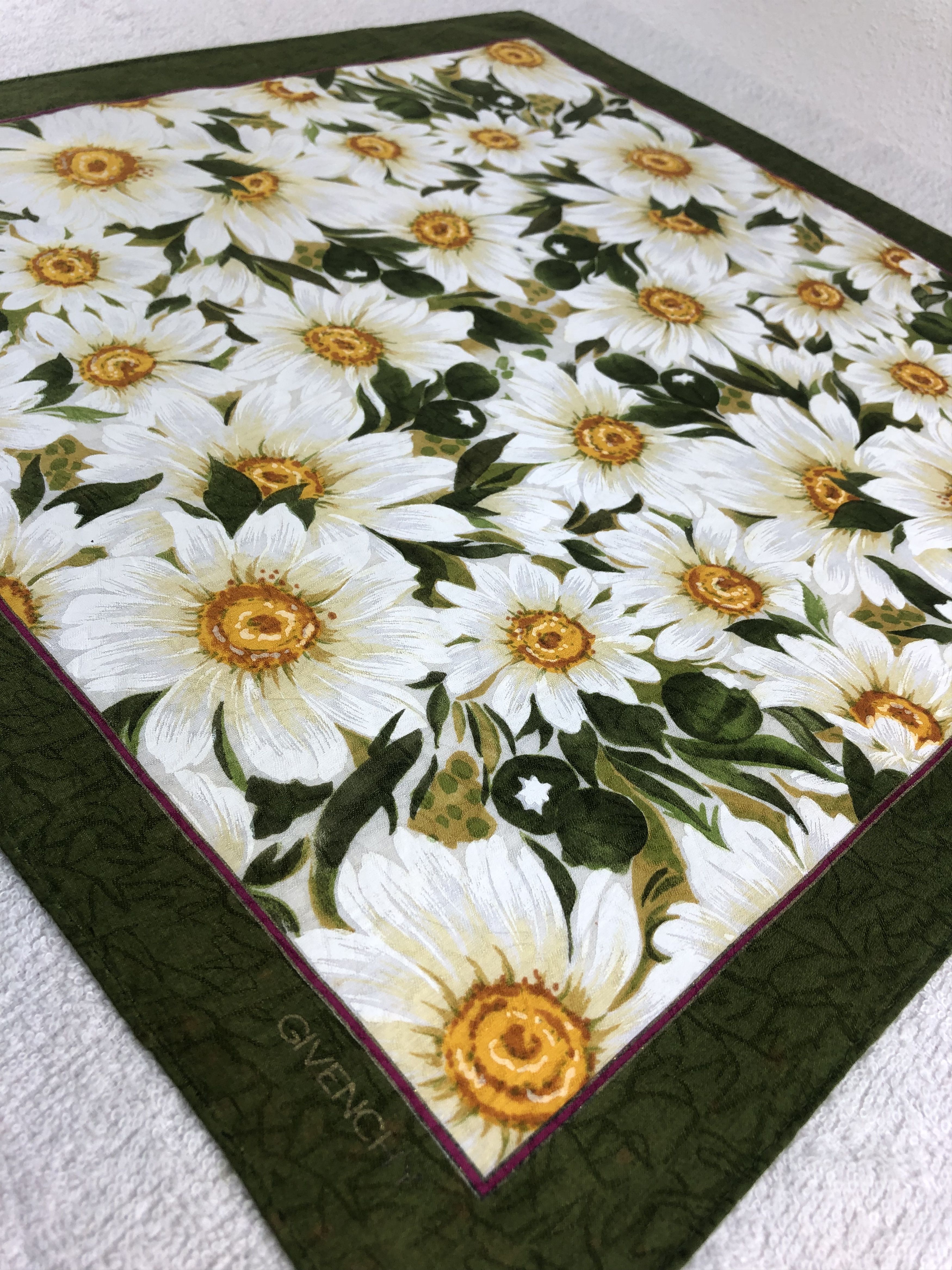 Vintage Givenchy Floral Handkerchief / Bandana / Neckerchief C283 Size ONE SIZE - 4 Thumbnail