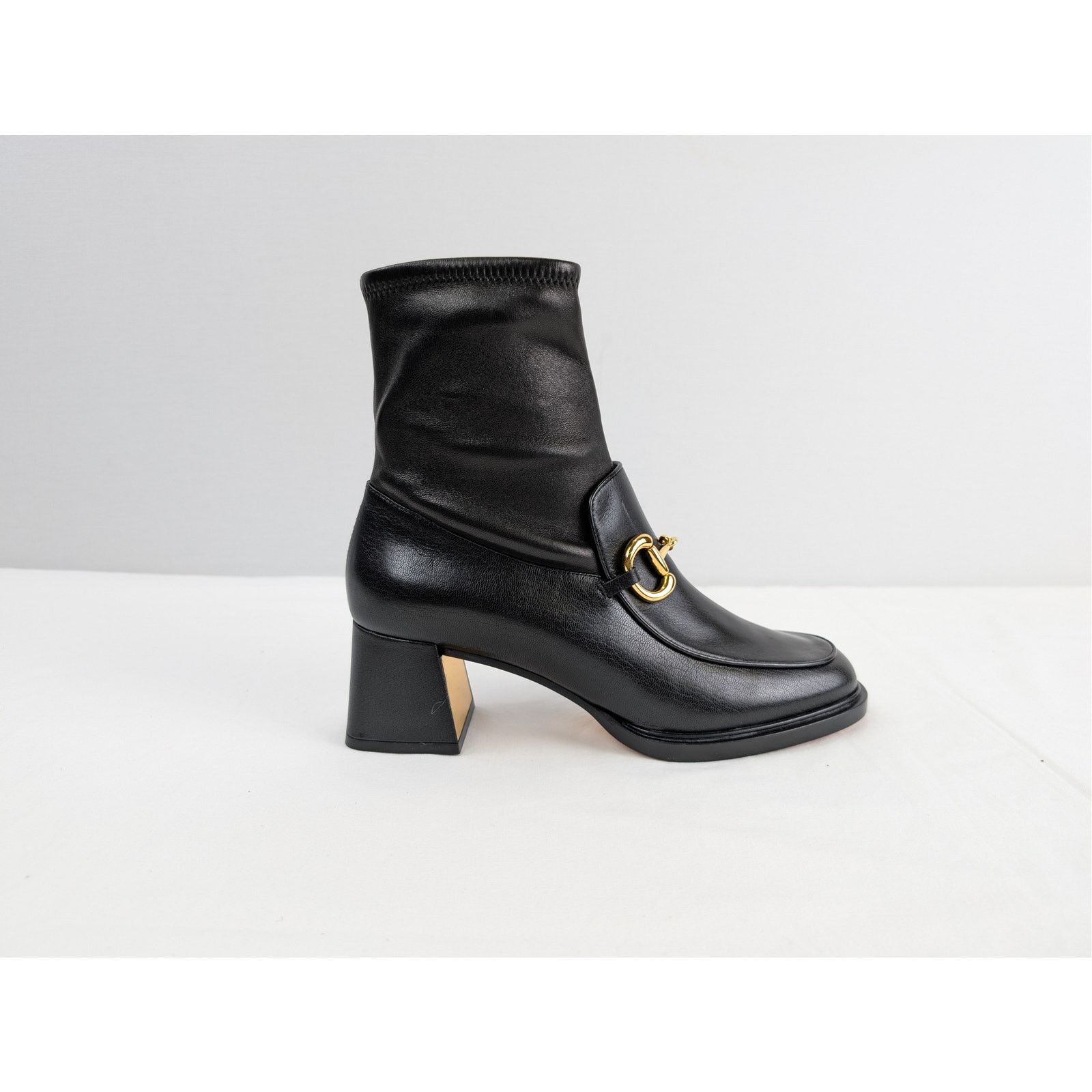 Gucci o1rshd1 Horsebit Leather ankle boot in Black-Gold Toned Size US 10 / IT 40 - 1 Thumbnail