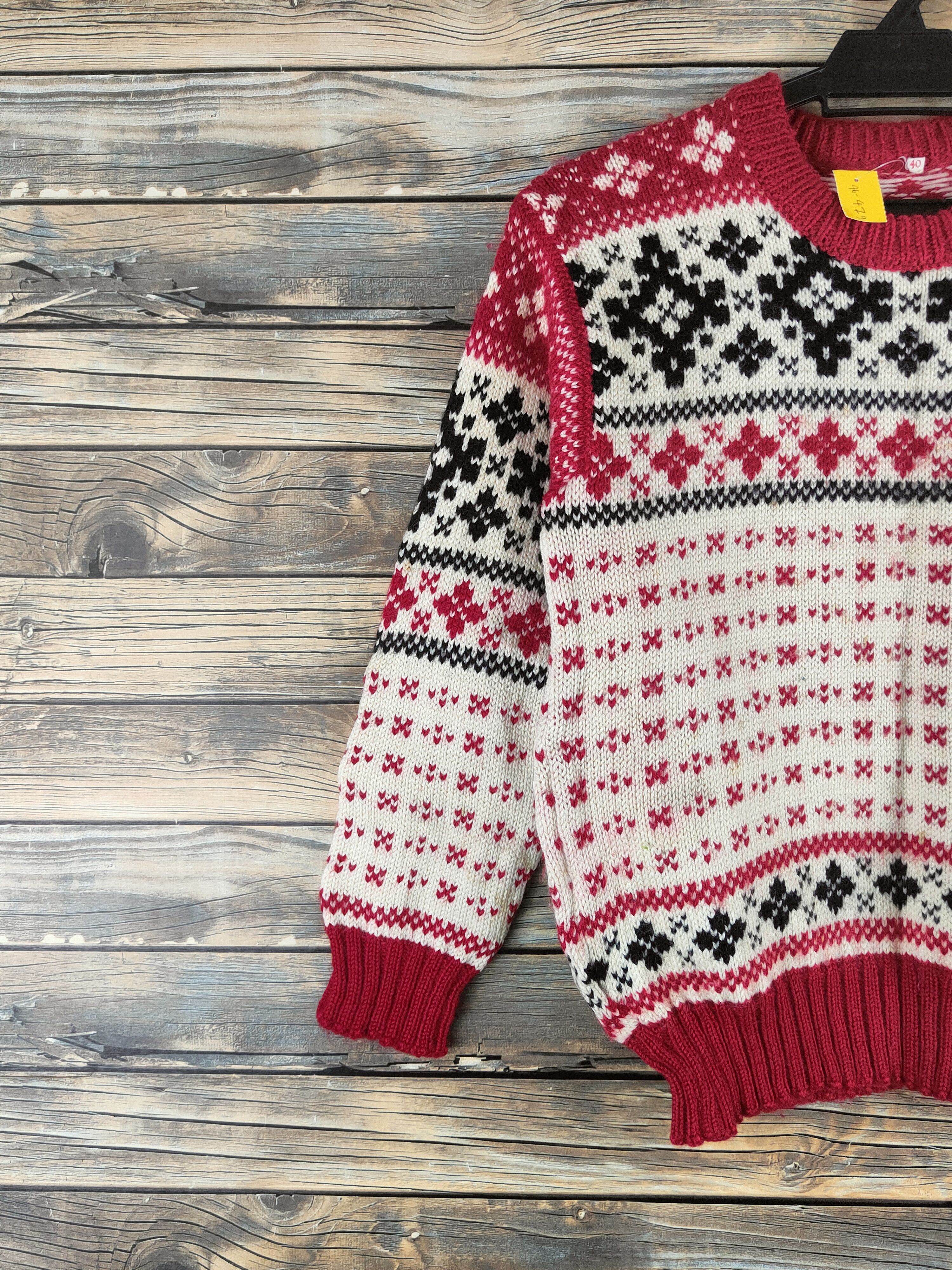 Japanese Brand DL Japanese Brand Red Cream Knitwear Sweatshirts #46-479 Size US XS / EU 42 / 0 - 3 Thumbnail