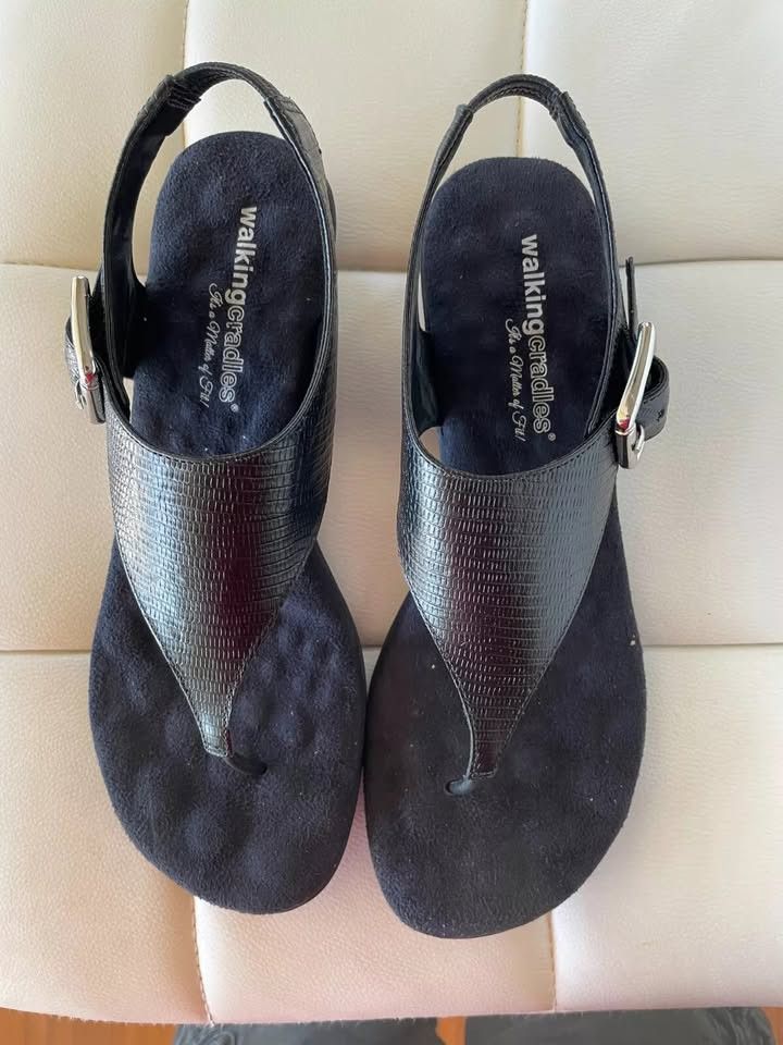 Other Walking Cradles Noelle Sandal in Luggage Lizard Women's Size US 8 / IT 38 - 8 Thumbnail
