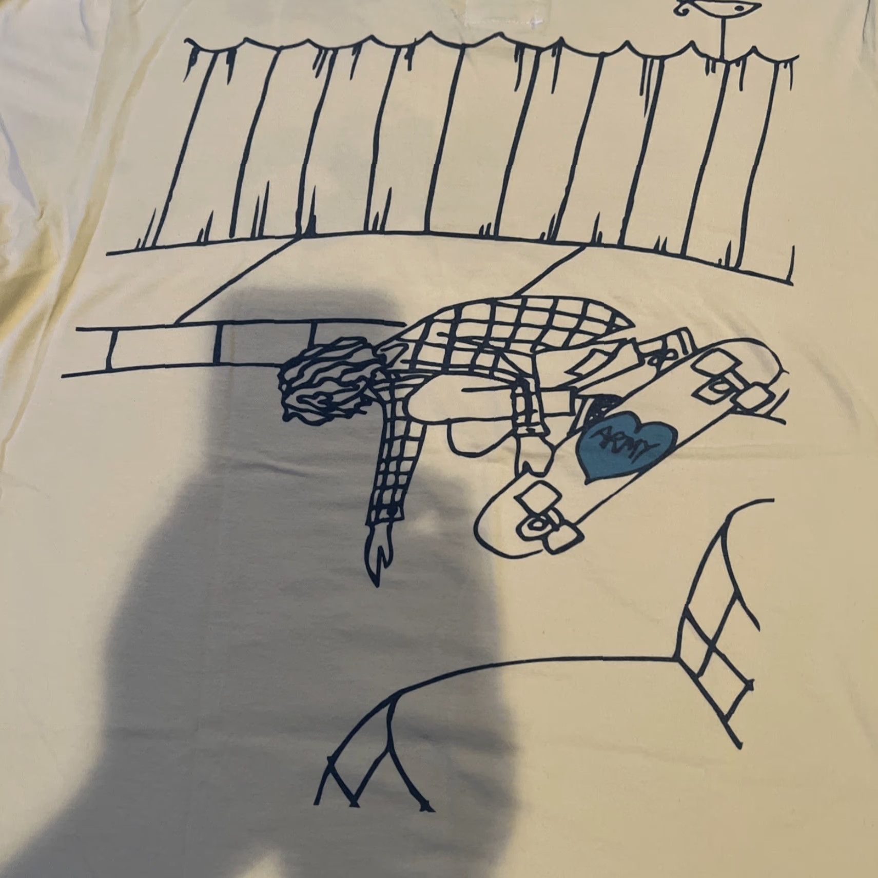 Logo 7 VINTAGE Ando & Friends Shirt Surfing Fish Logo Yellow L Mens Short Sleeve Crew Neck Double-Sided Limited Edition Size US L / EU 52-54 / 3 - 6 Thumbnail