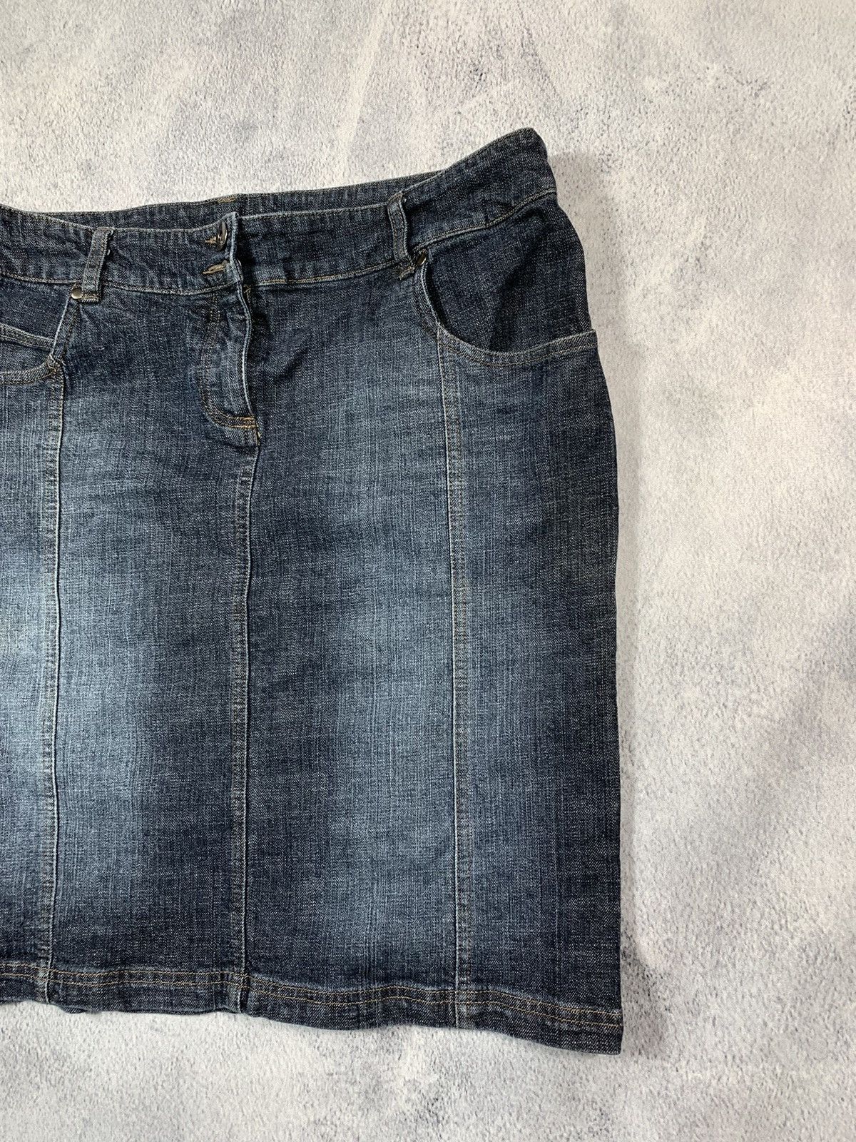 Japanese Brand × Vintage Vintage Y2K Japanese faded denim midi skirt streetwear style Size 32" / US 10 / IT 46 - 3 Thumbnail