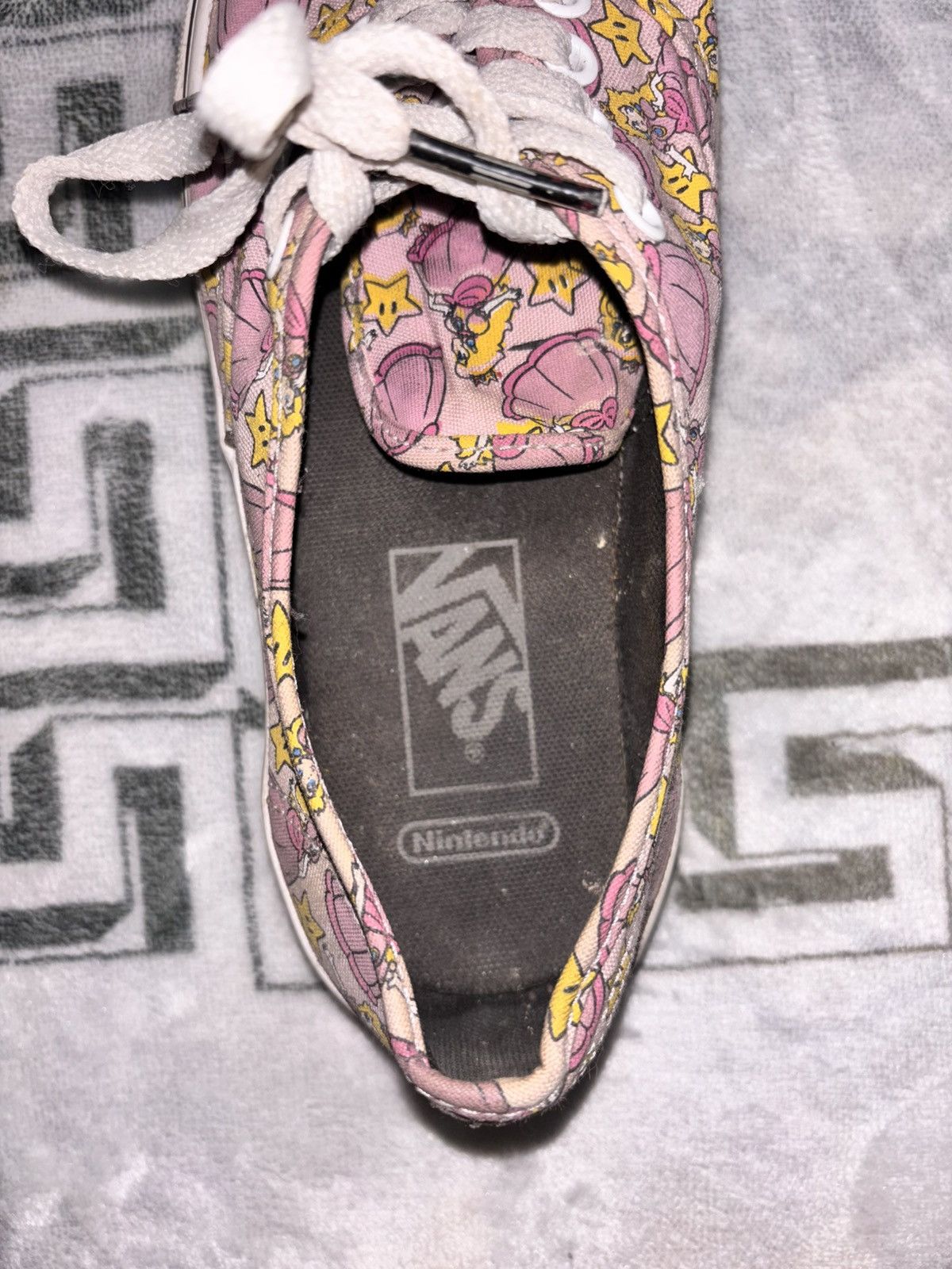 Nintendo × Vans Vans Authentic x Nintendo Size US 8 / IT 38 - 8 Thumbnail