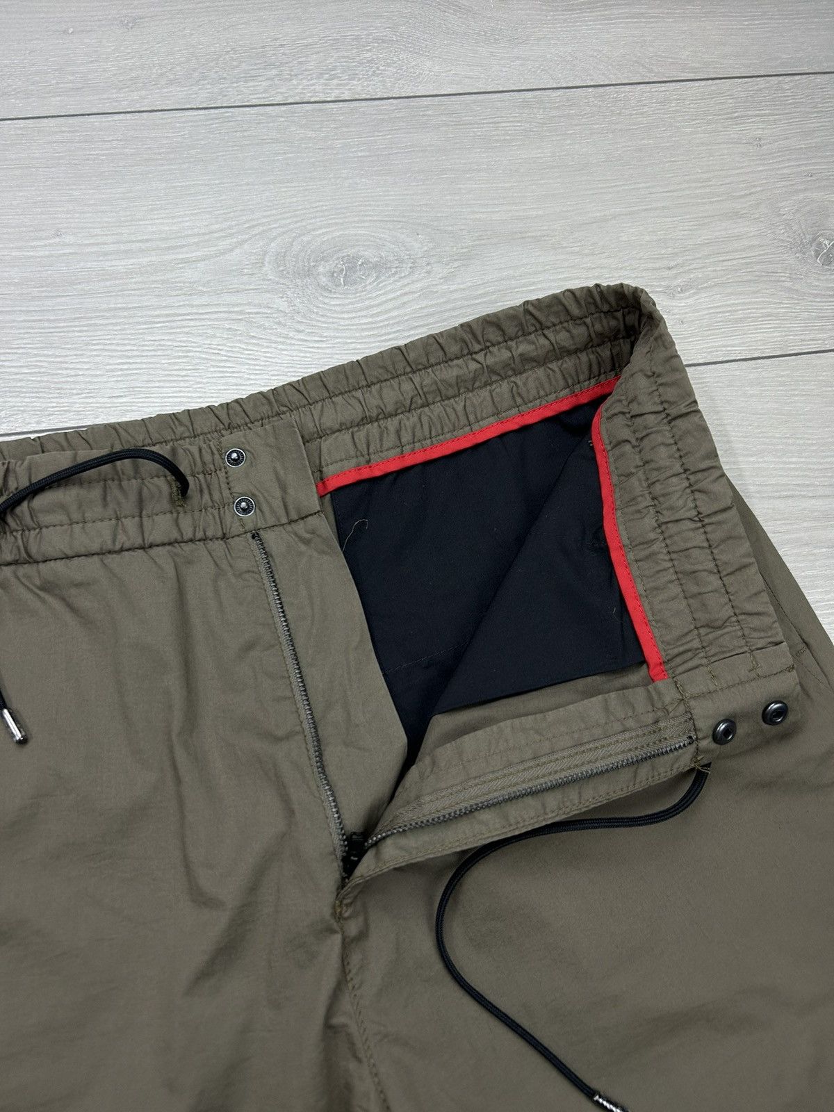 Hugo Boss Hugo Boss Casual Pant size 30 Khaki Size US 30 / EU 46 - 5 Thumbnail