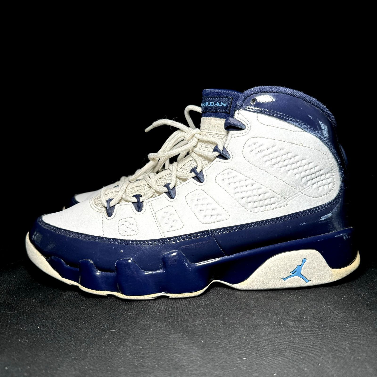 Jordan Brand × Nike Size 8.5 - Nike Air Jordan 9 Retro UNC Men's Shoes Size US 8.5 / EU 41-42 - 8 Thumbnail