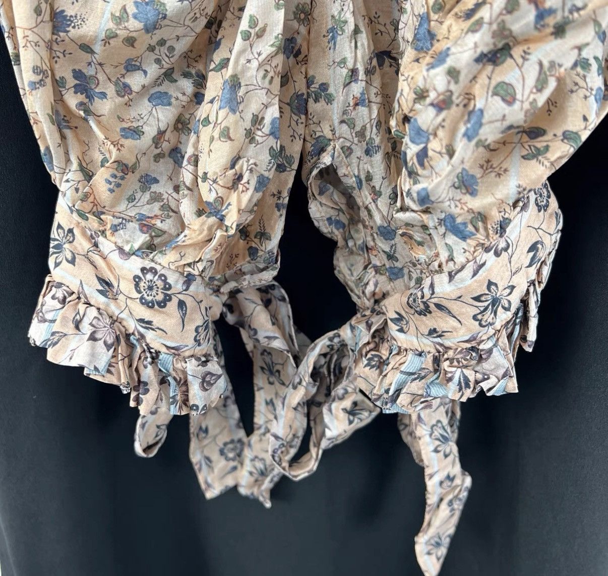 Louis Vuitton Louis Vuitton Floral Lantern Sleeve Tie Dress K12 Size XS / US 0-2 / IT 36-38 - 7 Thumbnail