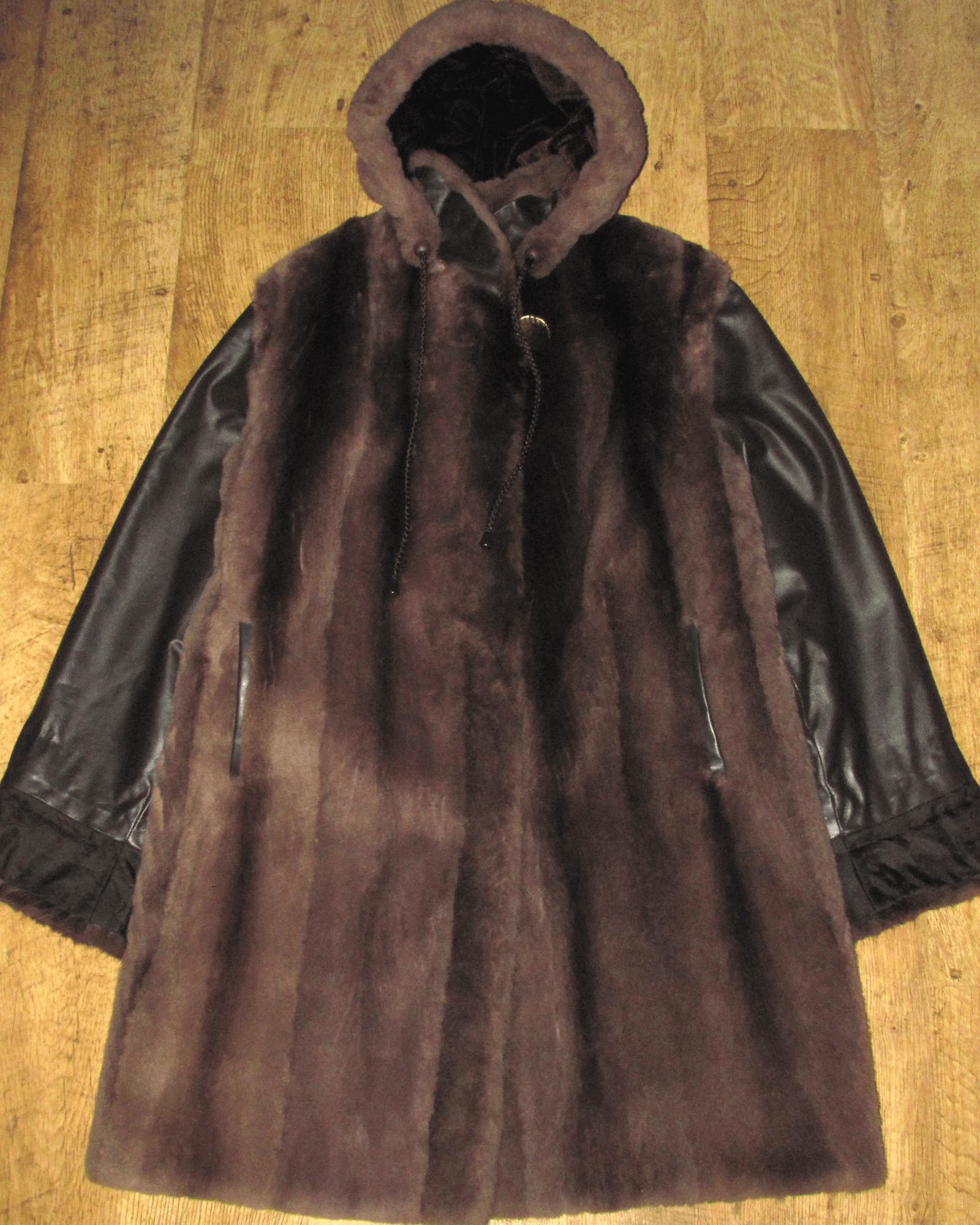 Vintage VINTAGE HOODED FUR COAT WITH LEATHER SLEEVES Size US M / EU 48-50 / 2 - 2 Thumbnail