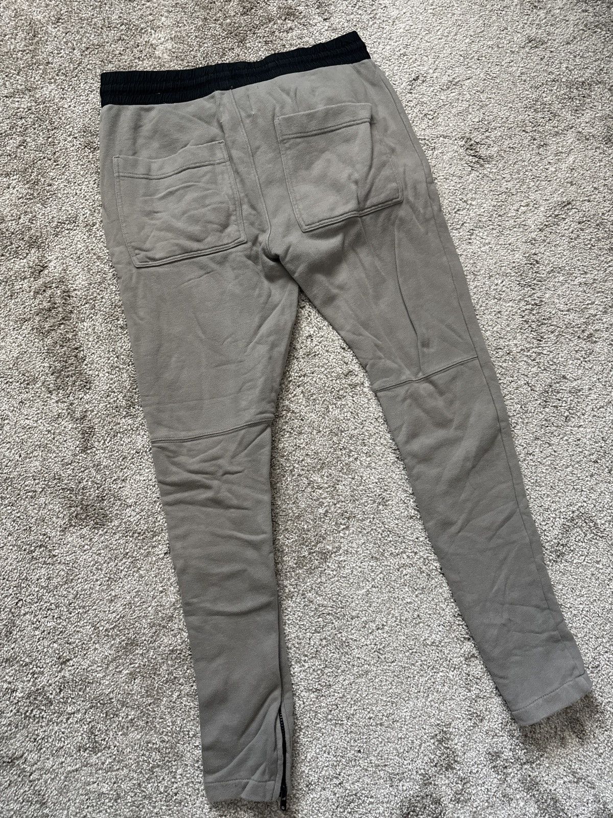 Essentials × Fear of God Fear of god essentials tapered joggers Size US 31 - 2 Thumbnail