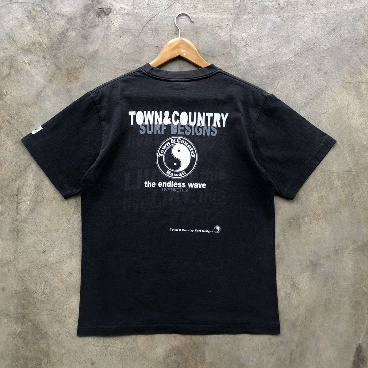 Vintage Vintage T&C surf style ying yang tshirt Size US M / EU 48-50 / 2 - 1 Thumbnail