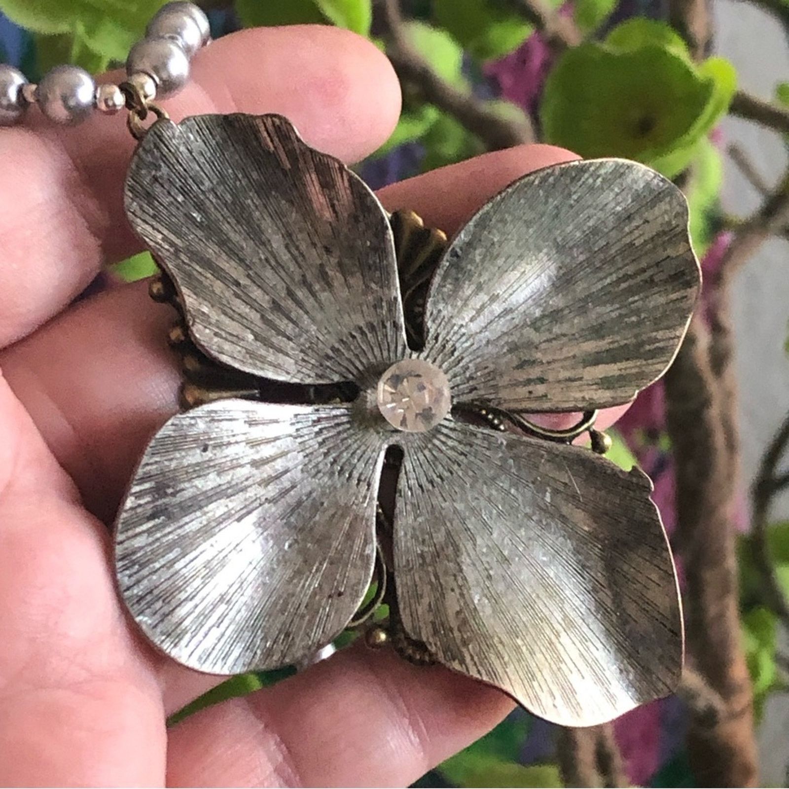 Handmade Handcrafted repurpose large silver floral Pearl necklace Size ONE SIZE - 8 Thumbnail